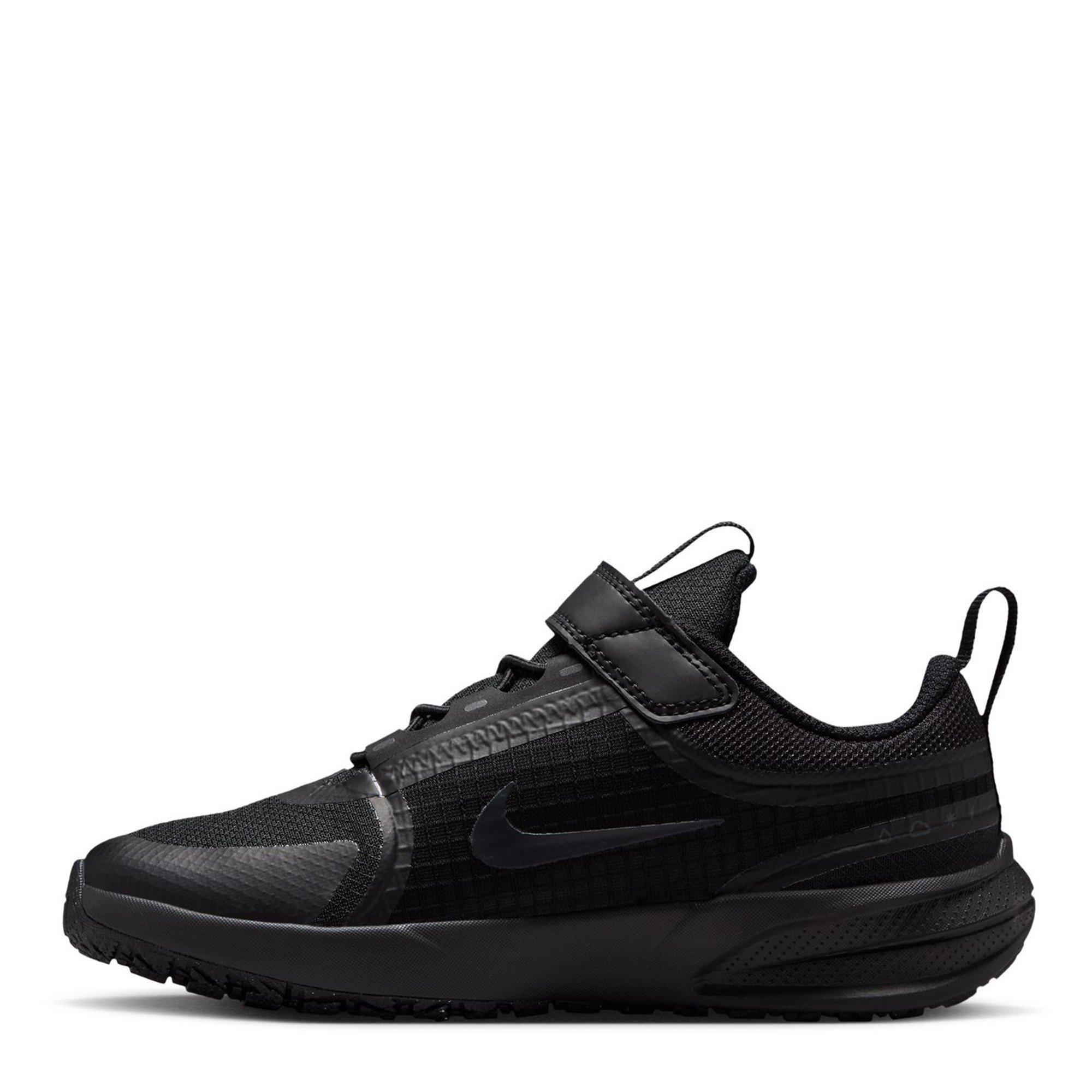 Triple Black - Nike - Nike Star Run Utilit Ch64 - 2