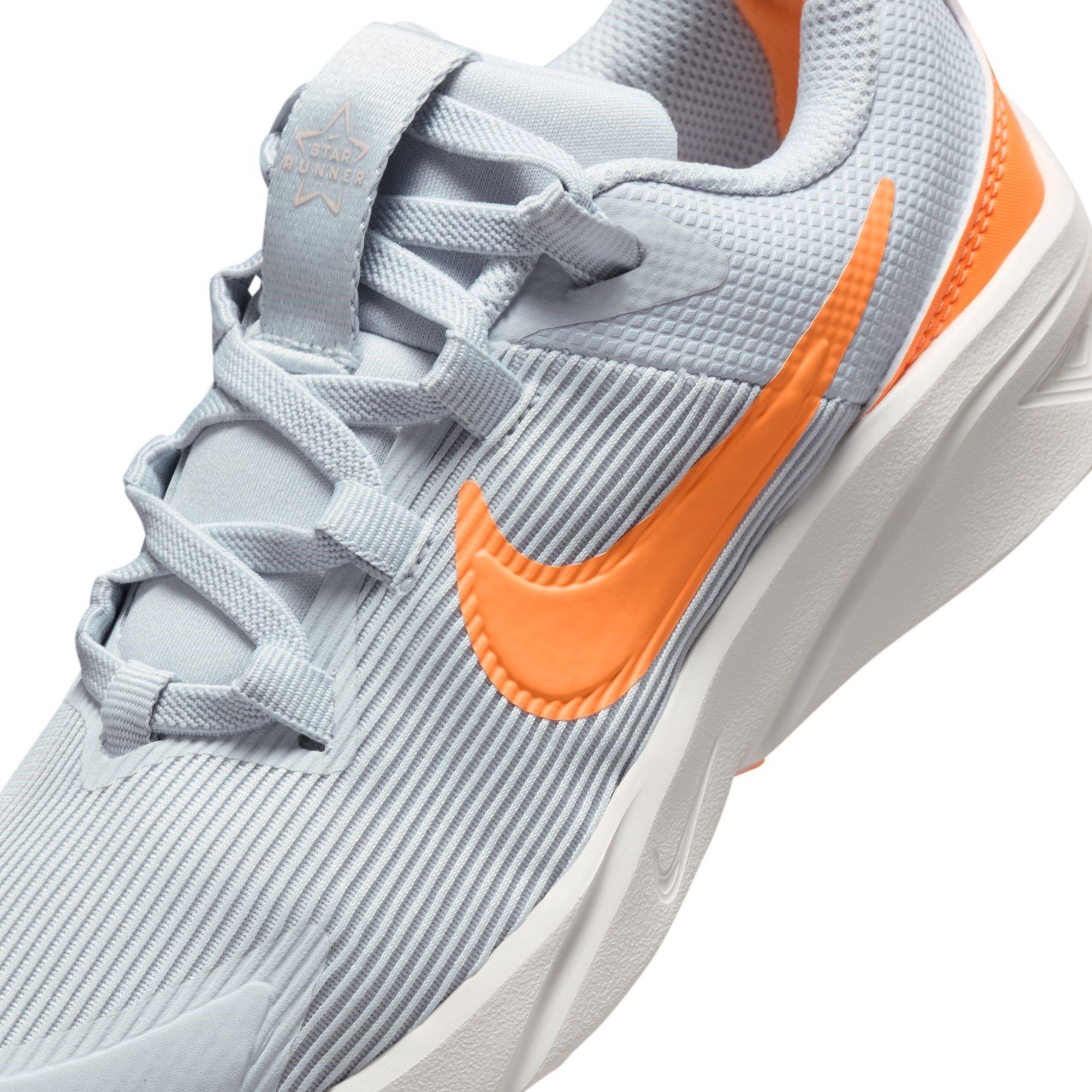 Grau/Orange - Nike - Star Runner 4 Little Kids Shoes - 7