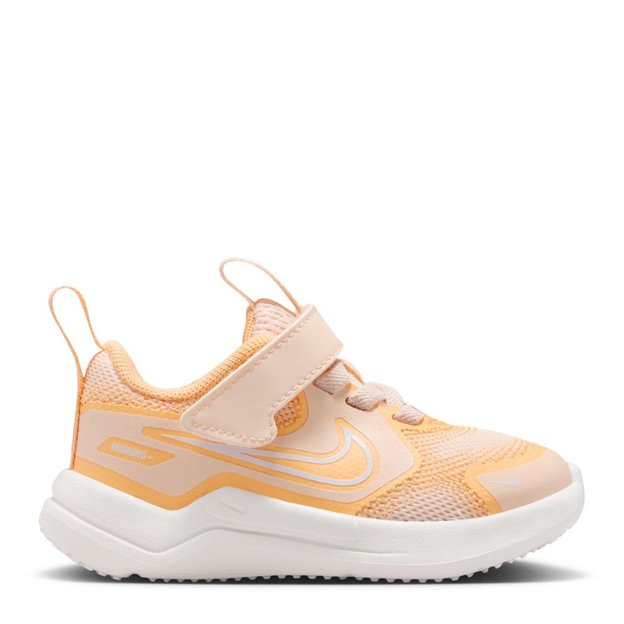 Nike  Cosmic Runner Shoes Infants - Guava Ice/White - C7 (24)