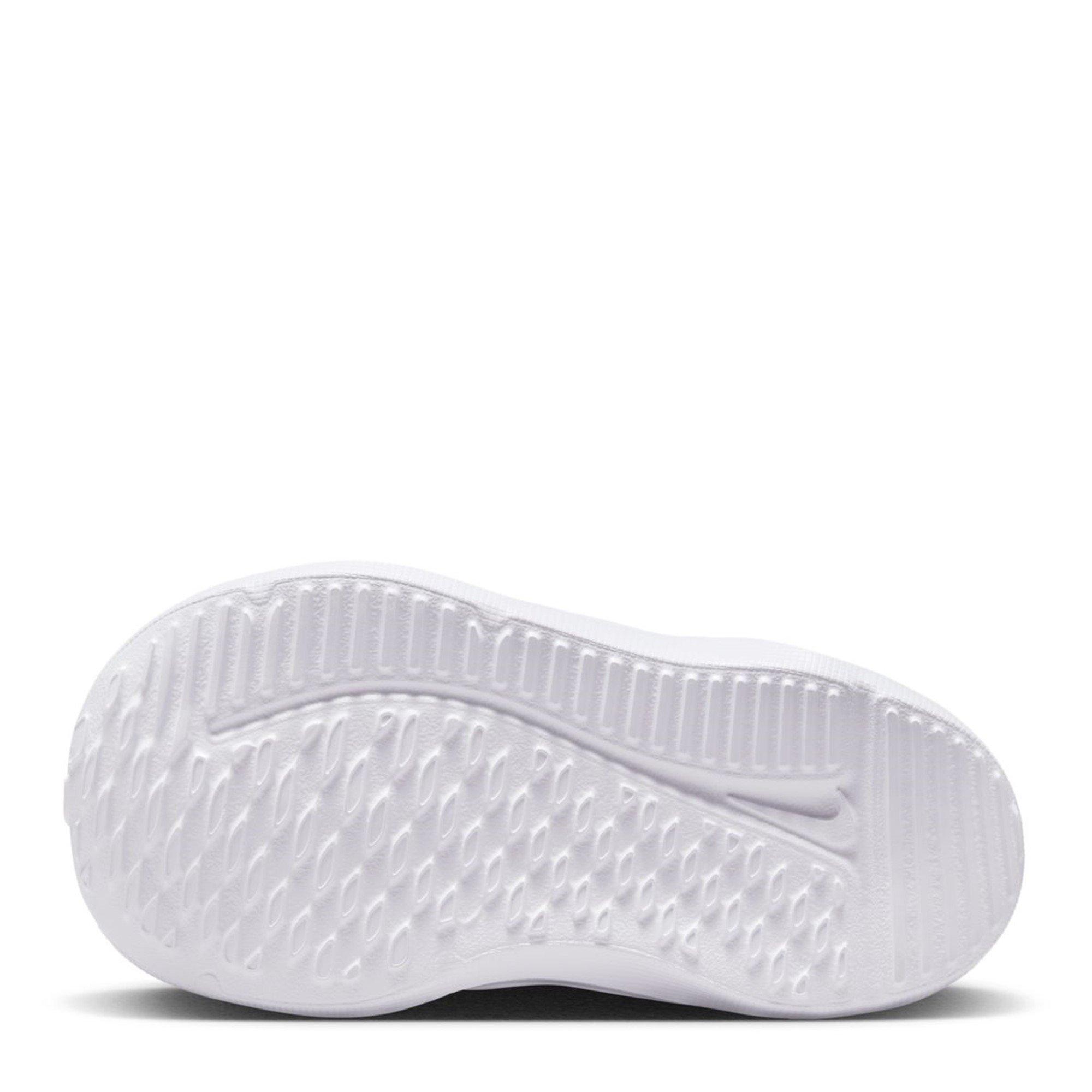 Black/White - Nike - Cosmic Runner Shoes Infants - 6