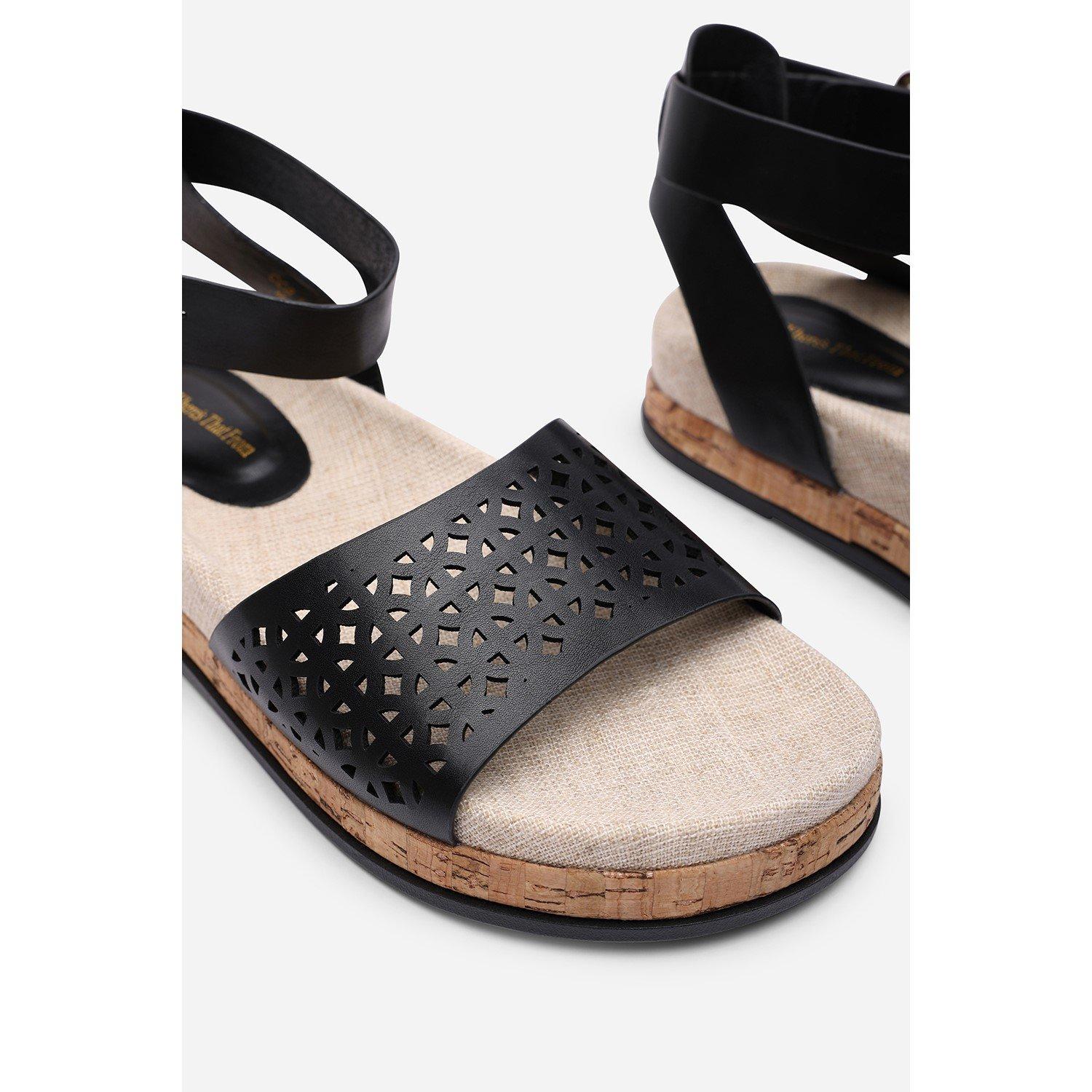 Black - Wheres That From - Bask Cutout Design Flatform Black Sandal - 5