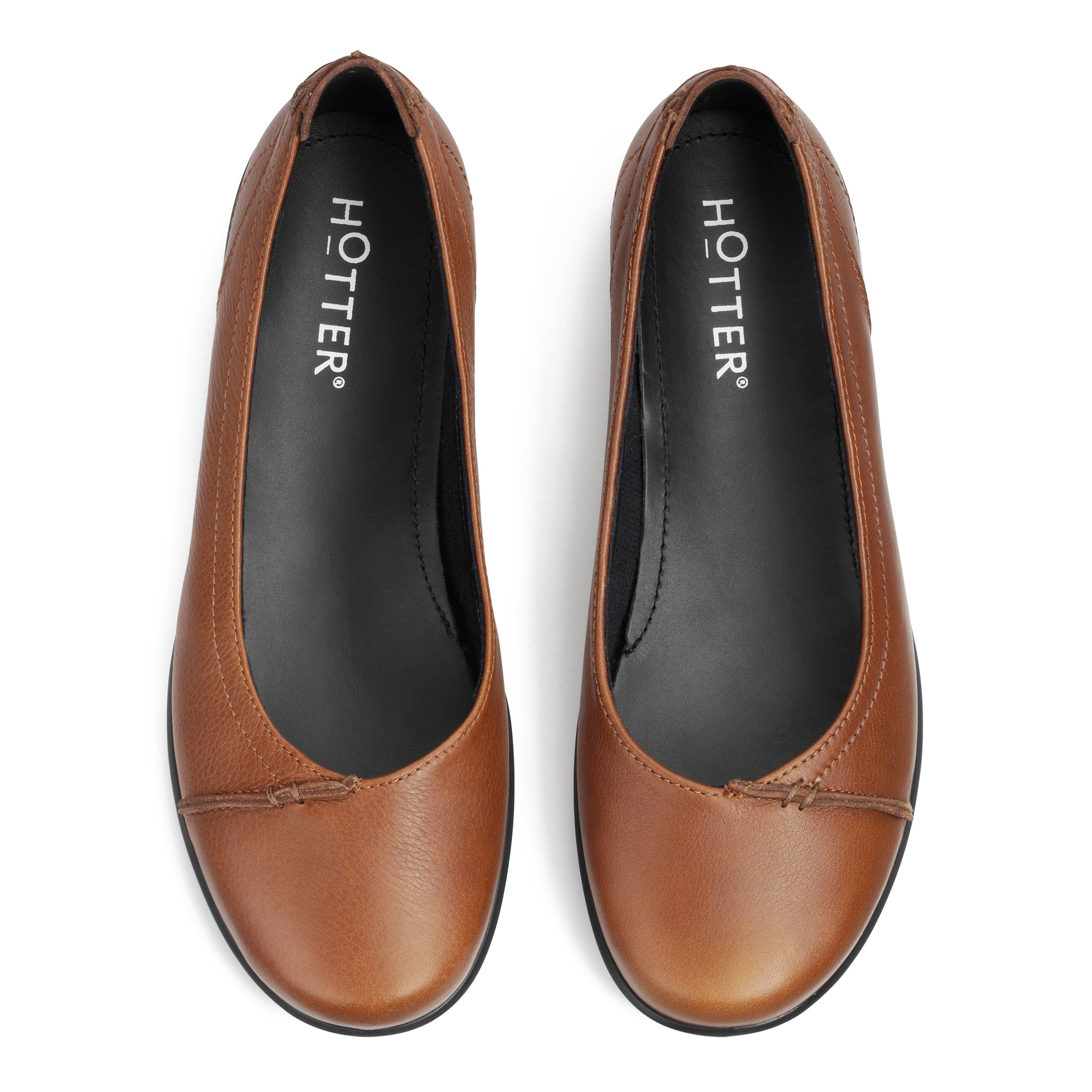 Rich Tan - Hotter - Robyn II Wide Fit Ballerina Pumps - 3