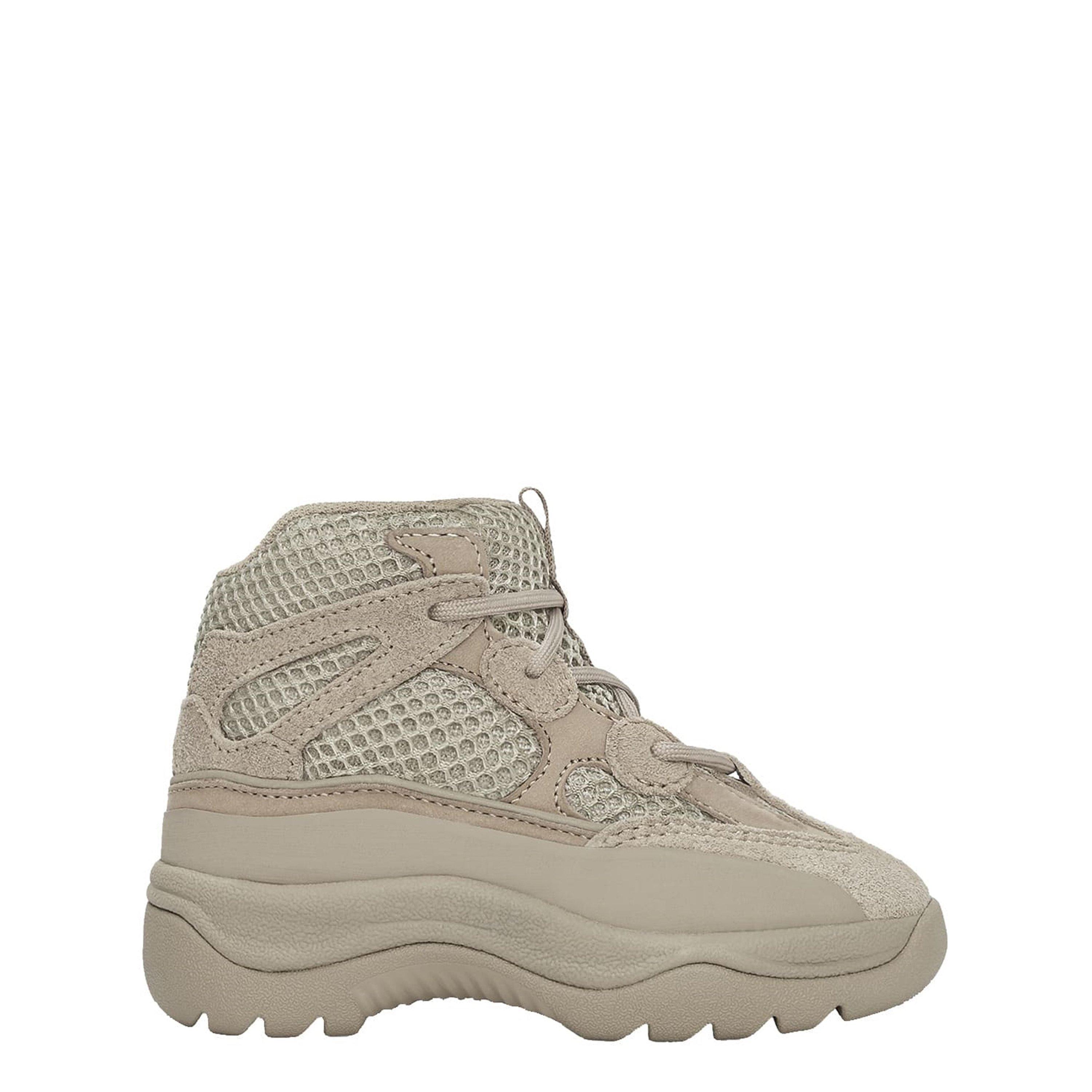 Toddler store Yeezy Dessert boots 9c