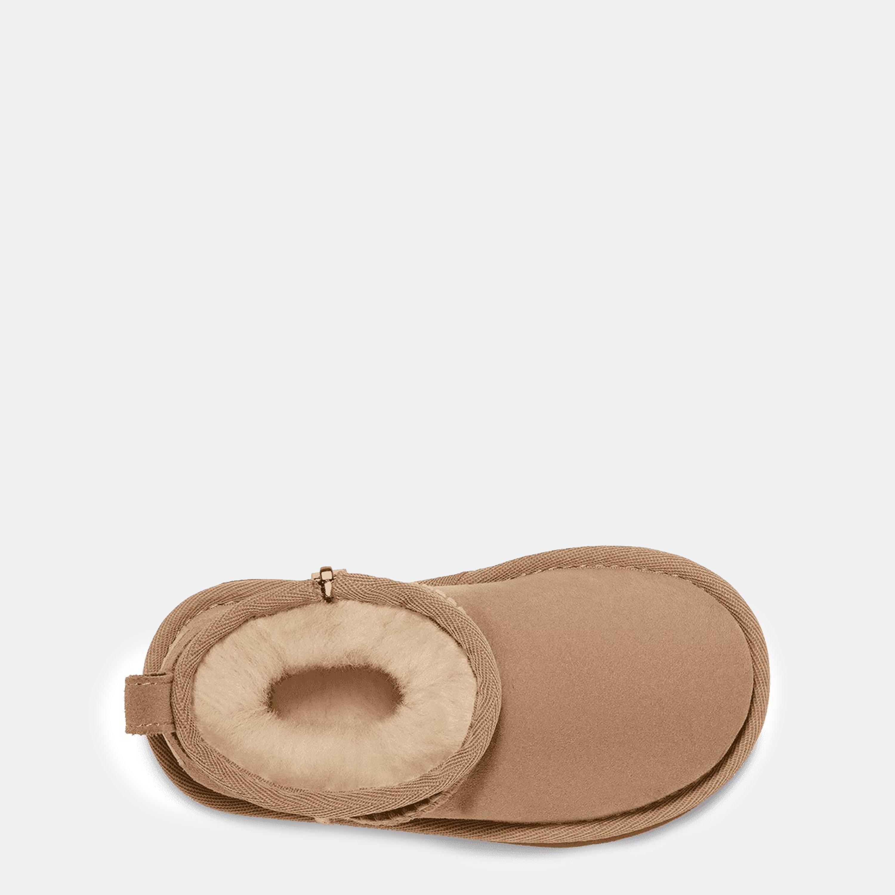 Sand SAN - Ugg - Kids' Classic Ultra Mini Sheepskin Snug Boots - 4