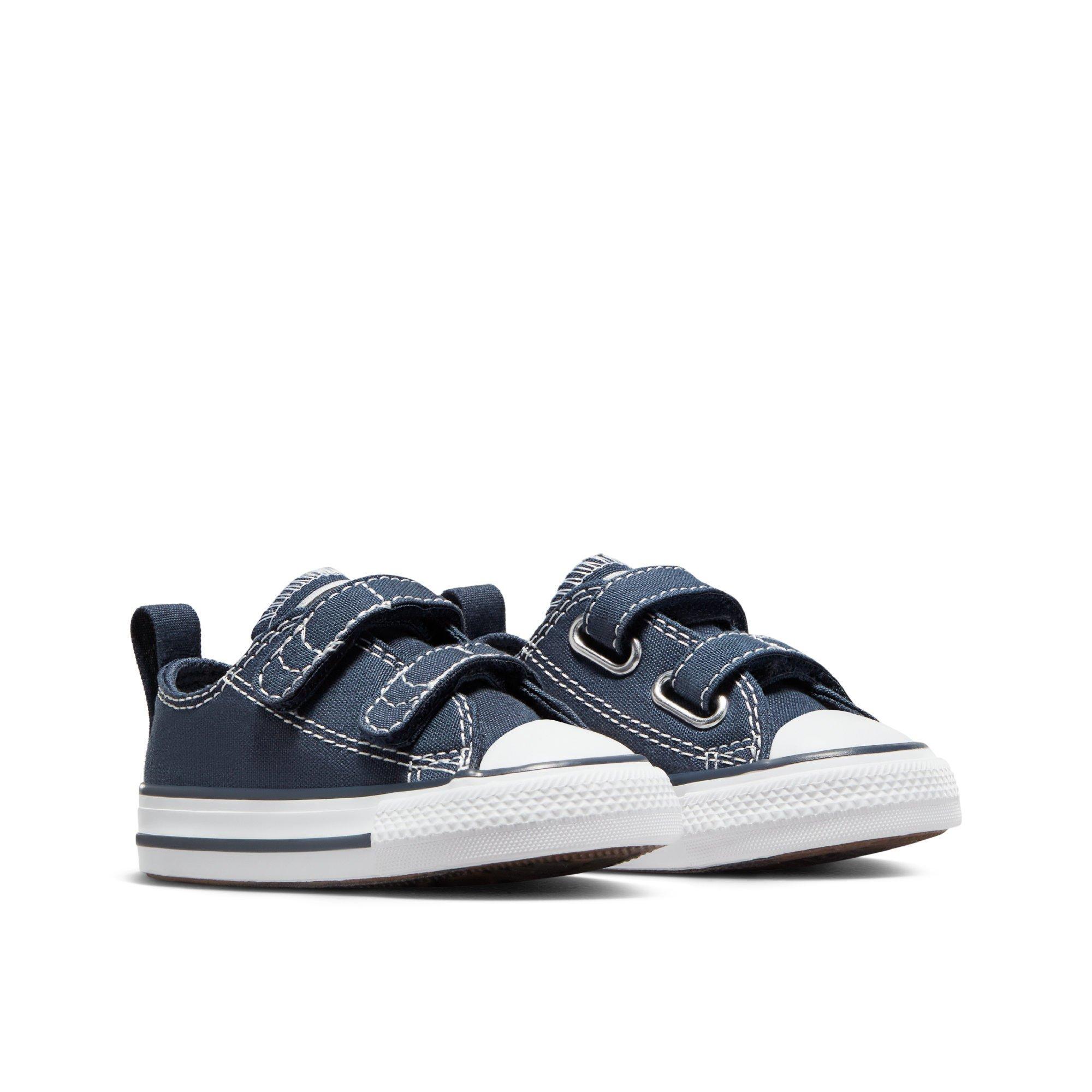 412-Athletic - Converse - Unisex Kids' Chuck Taylor All Star 2V Canvas Trainers - 3
