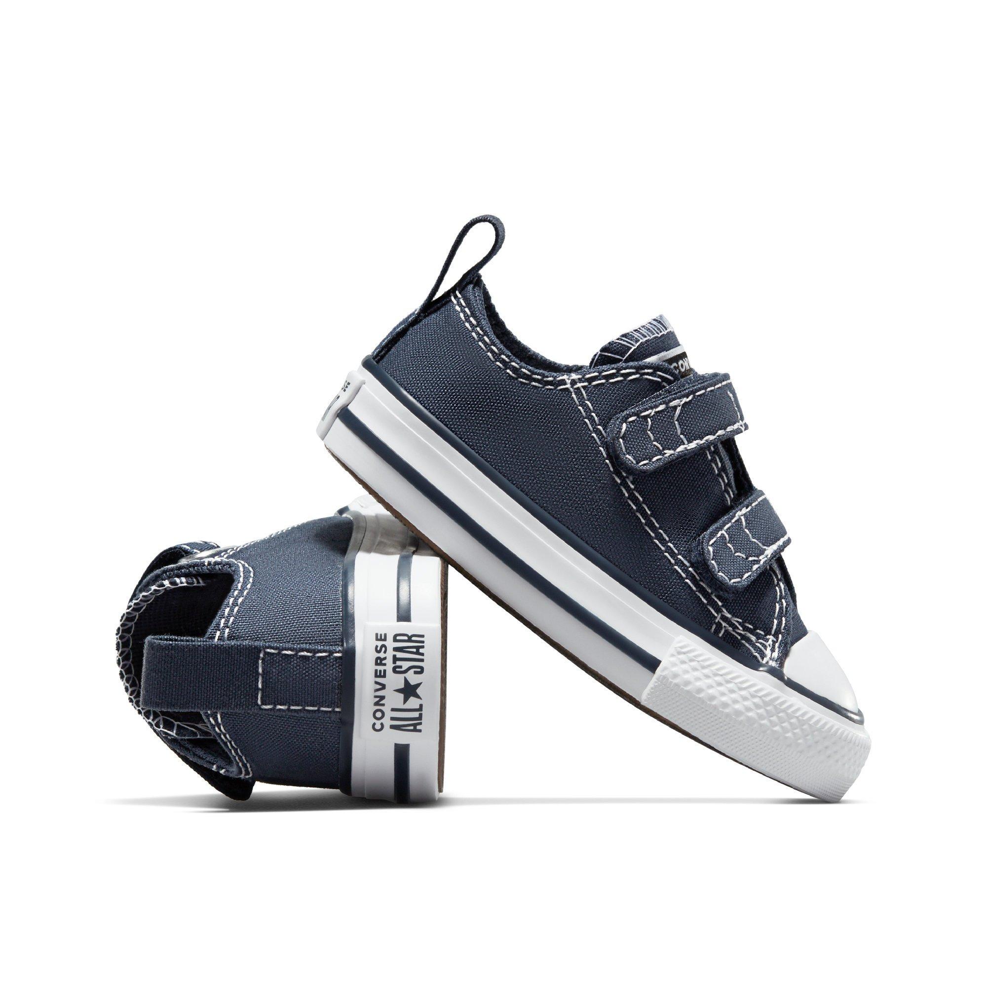 412-Athletic - Converse - Unisex Kids' Chuck Taylor All Star 2V Canvas Trainers - 5