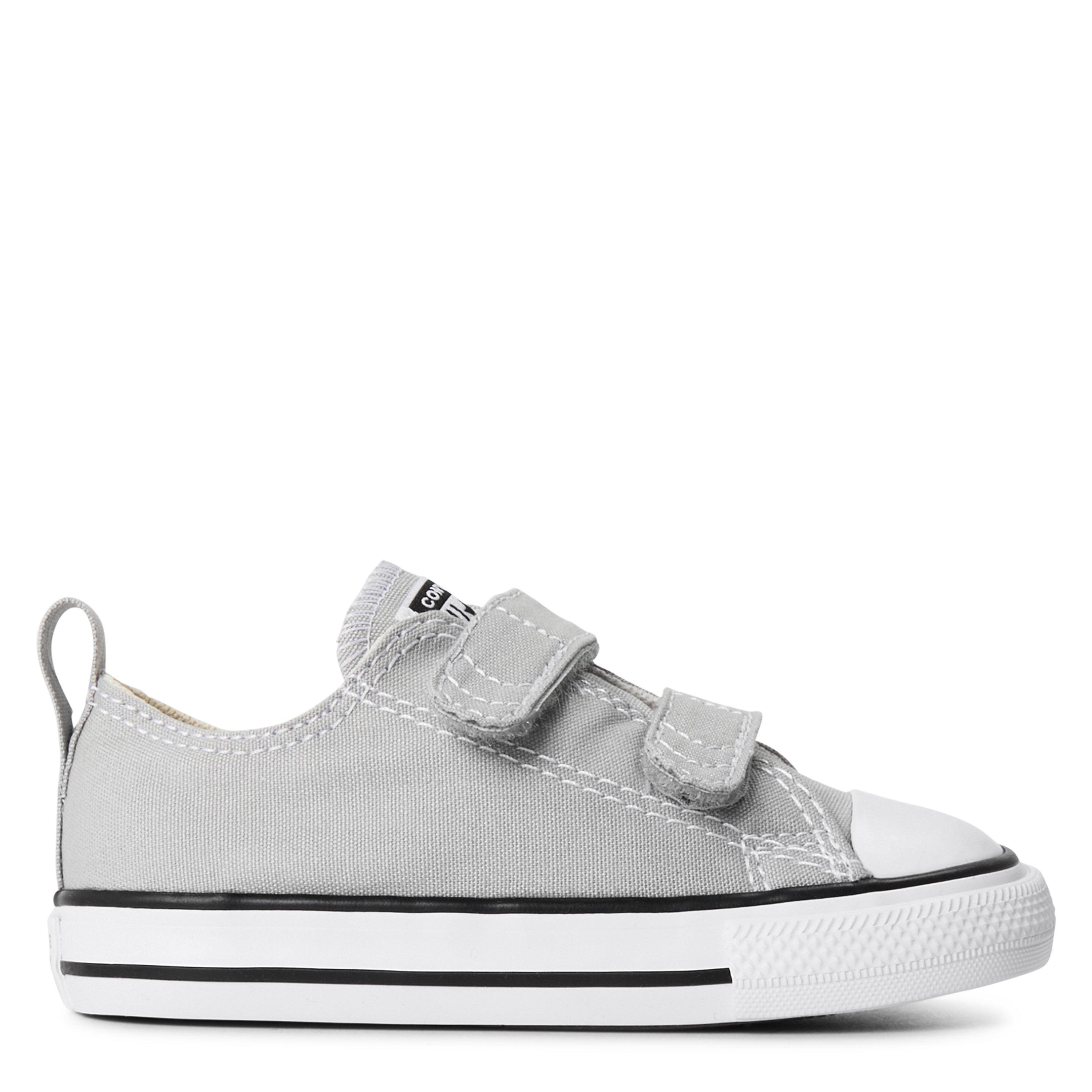 Grey Area - Converse - Kids' Chuck Taylor All Star 2V Canvas Trainers - 1