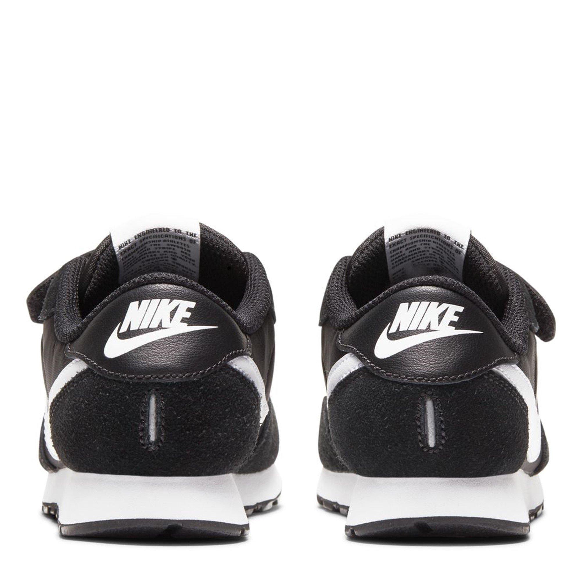Black/White - Nike - MD Valiant Trainers Girls - 4