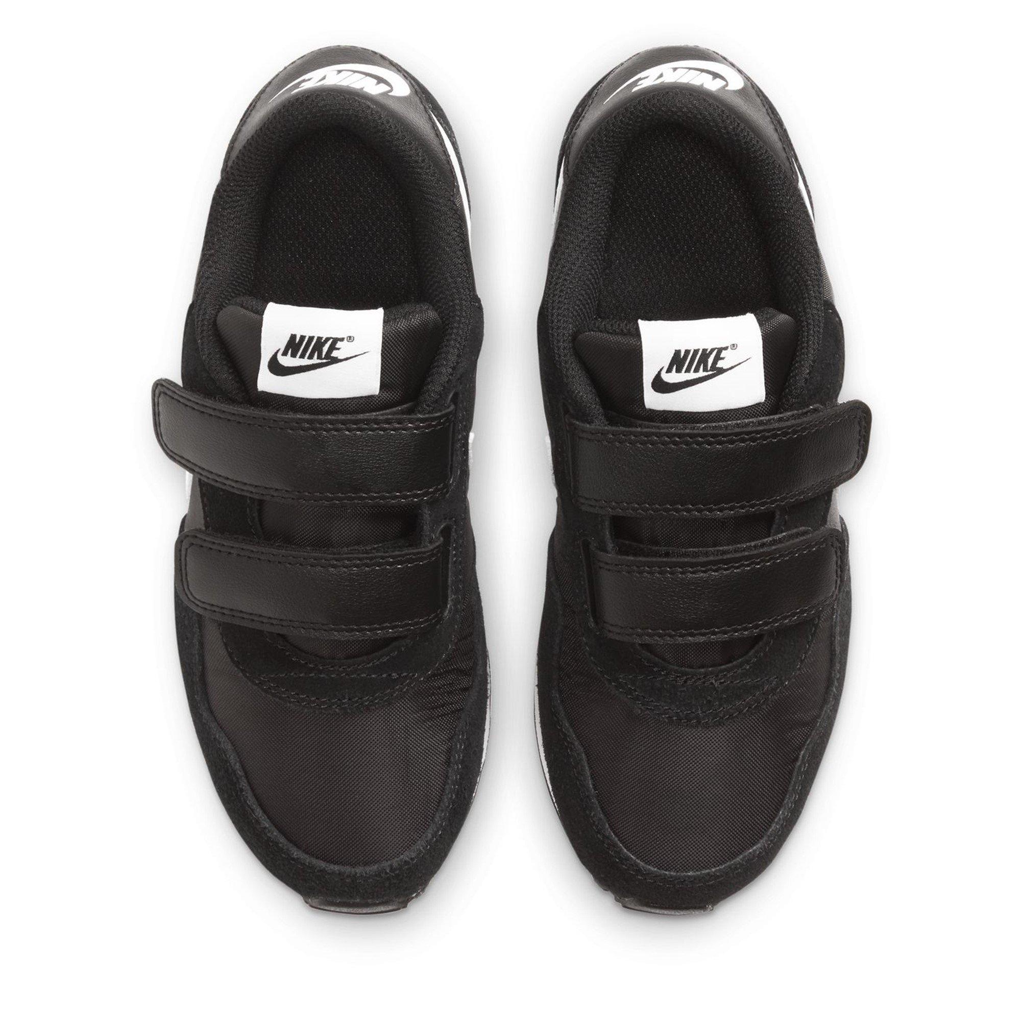 Black/White - Nike - MD Valiant Trainers Girls - 5