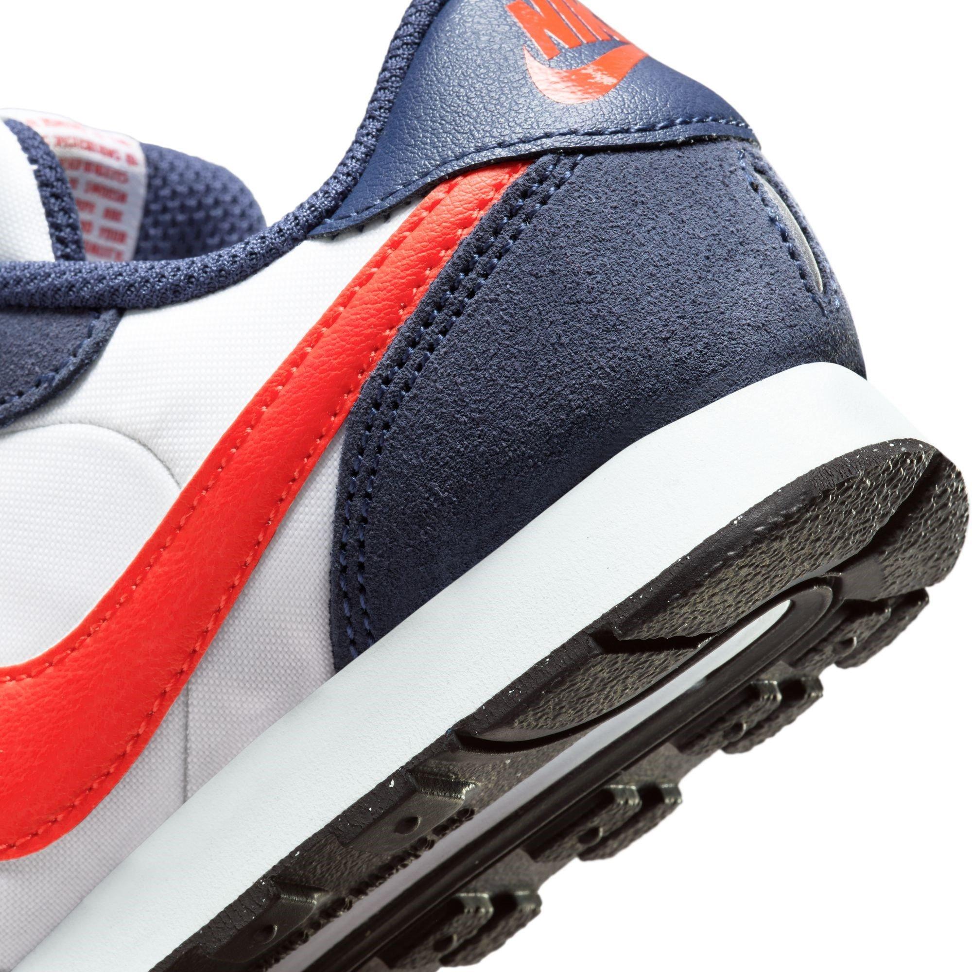 Nike MD Valiant Child Boys Shoe Laufer Sports Direct