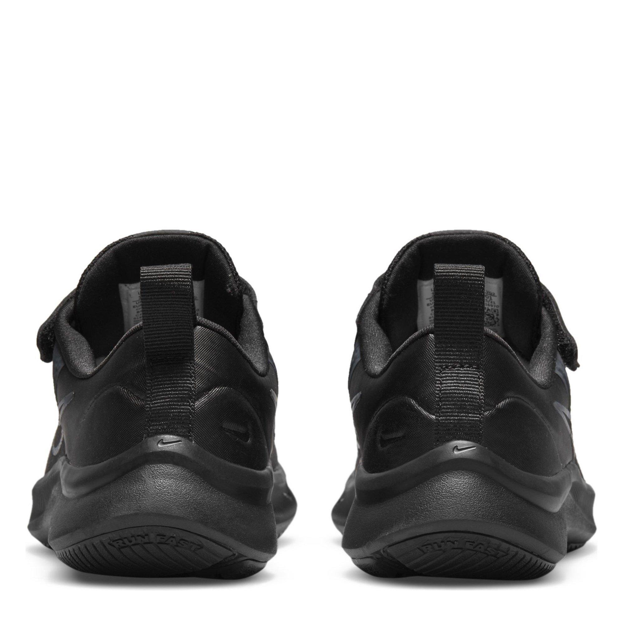 Triple Black - Nike - Star Runner 3 Little Kids' Trainers - 4