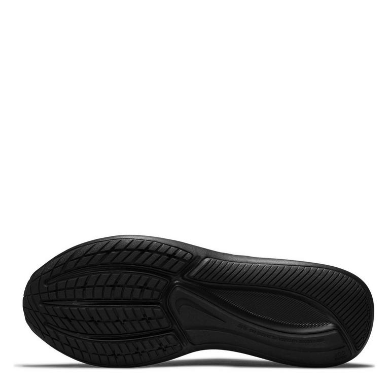 Triple Noir - Nike - Ferragamos Famed Rainbow Sandal - 6