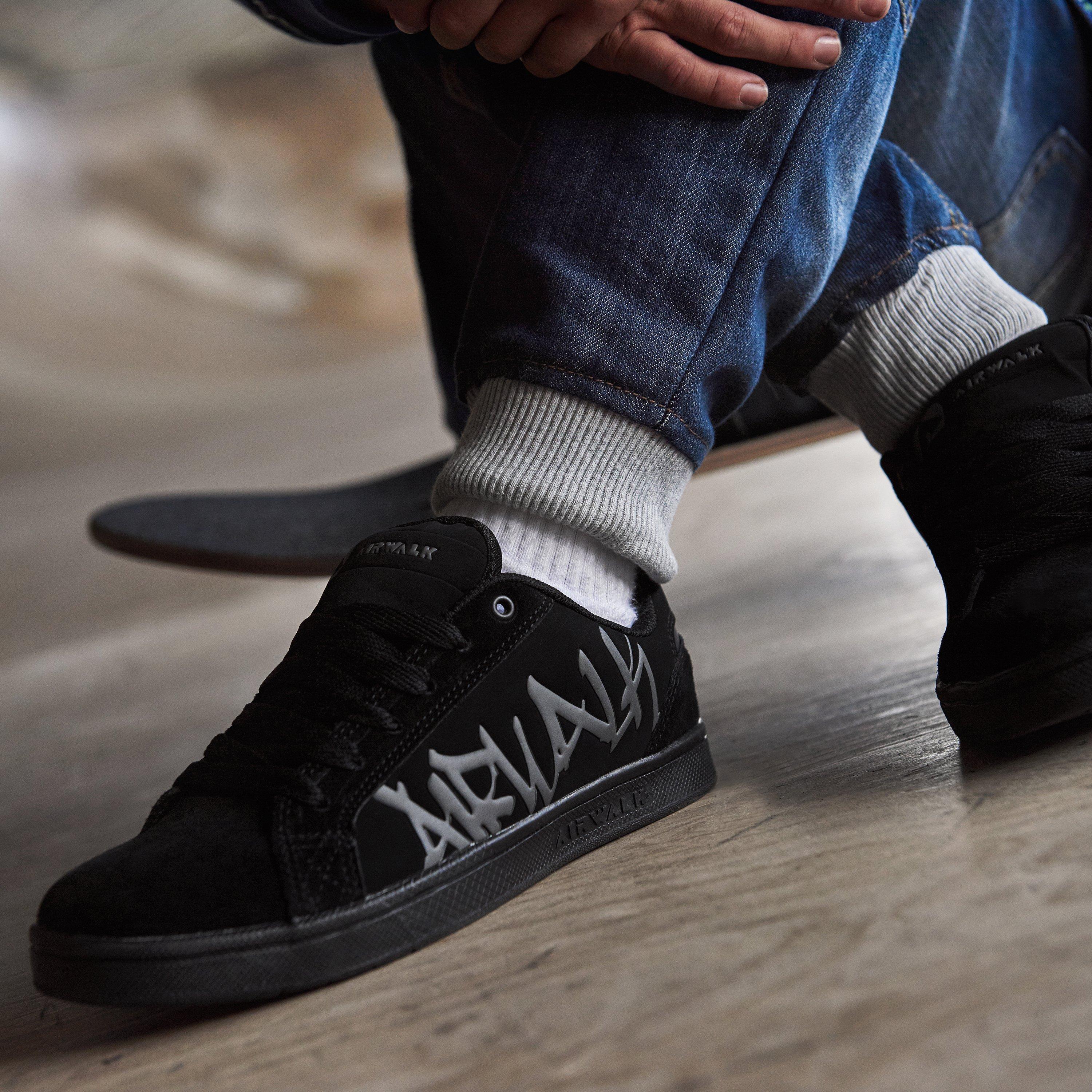 Crna - Airwalk - Neptune Skate Shoes Junior Boys - 7