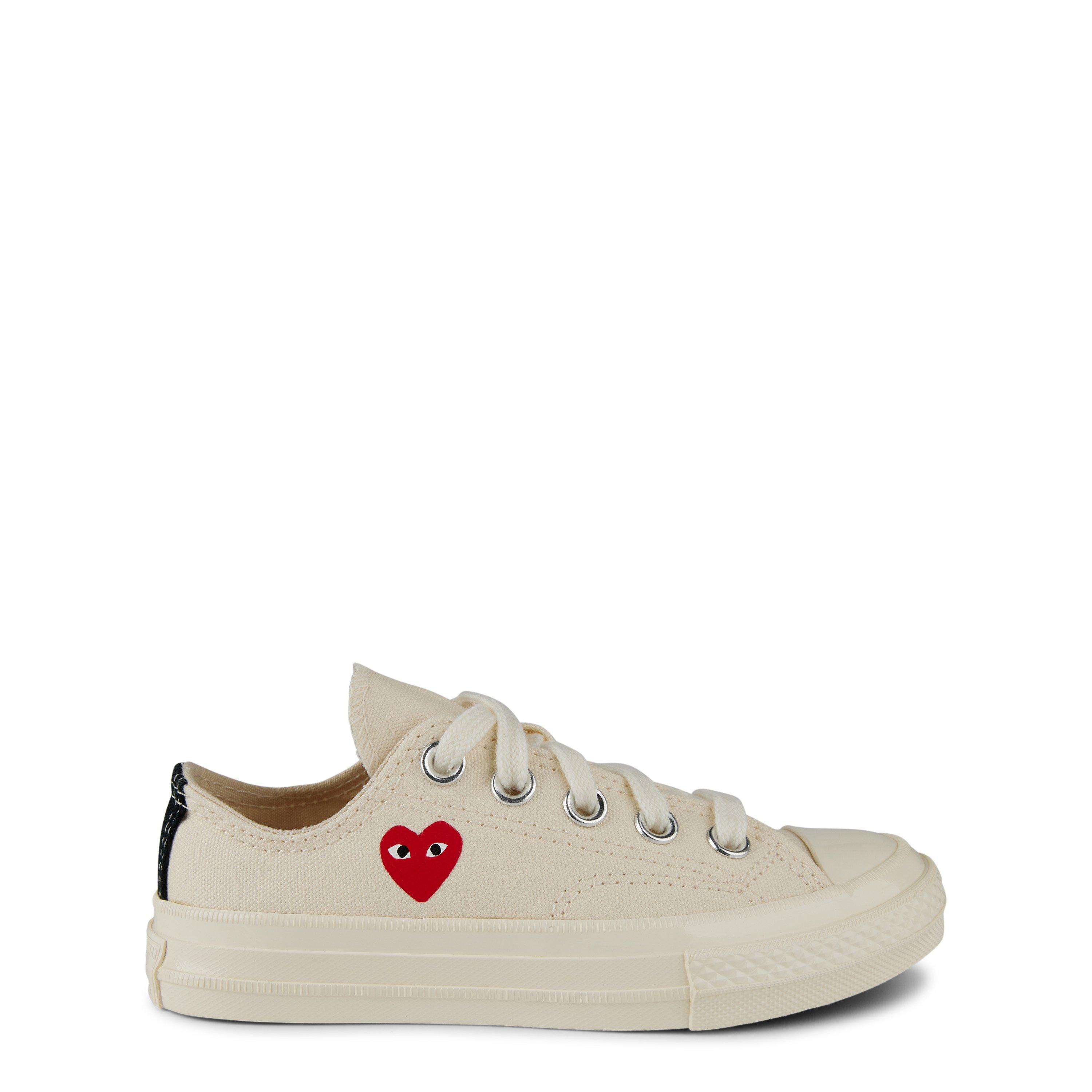 Beige - Comme des Garcons PLAY - Small Heart Low Trainers Junior - 1