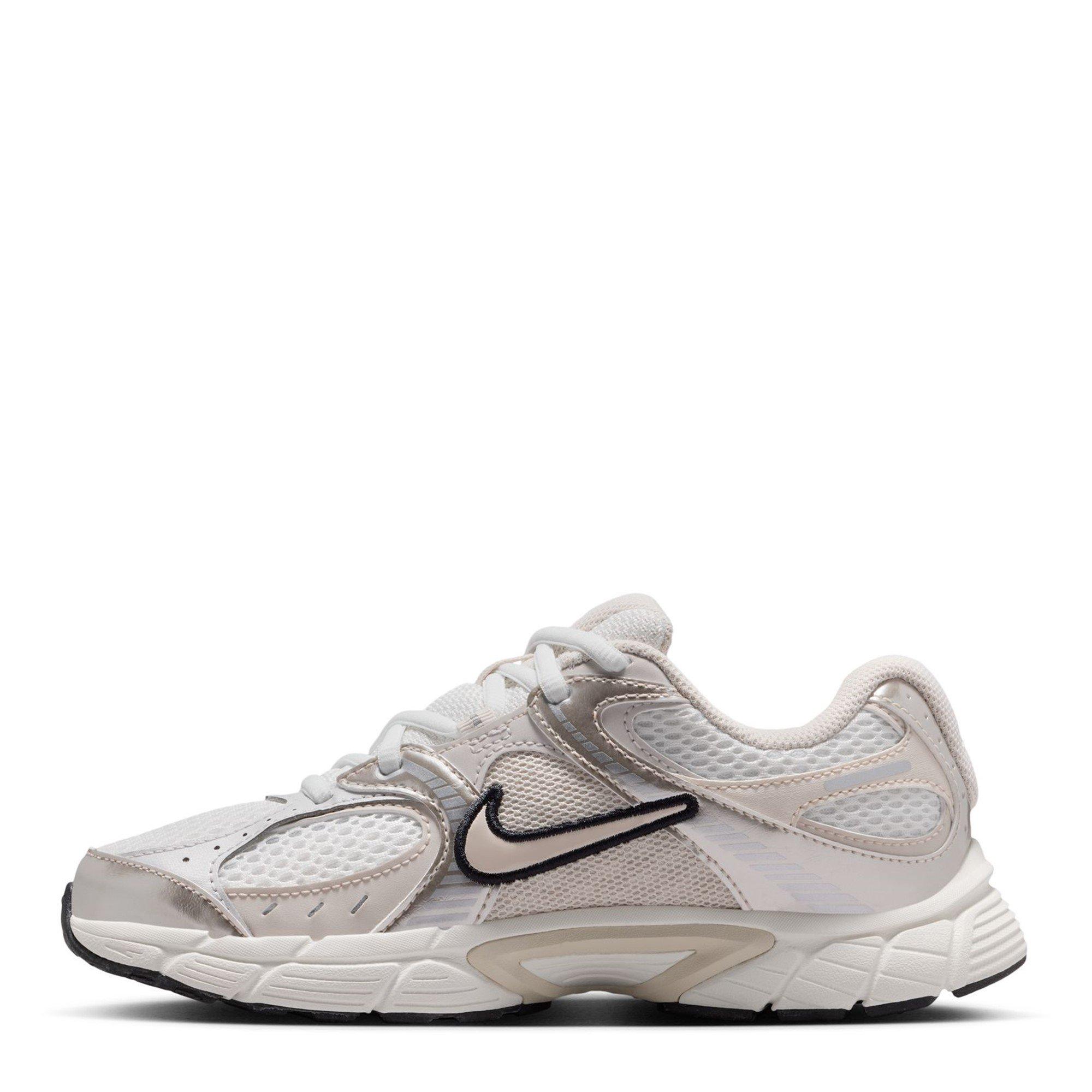 Wht/Sail - Nike - V5 RNR Shoes Juniors - 2