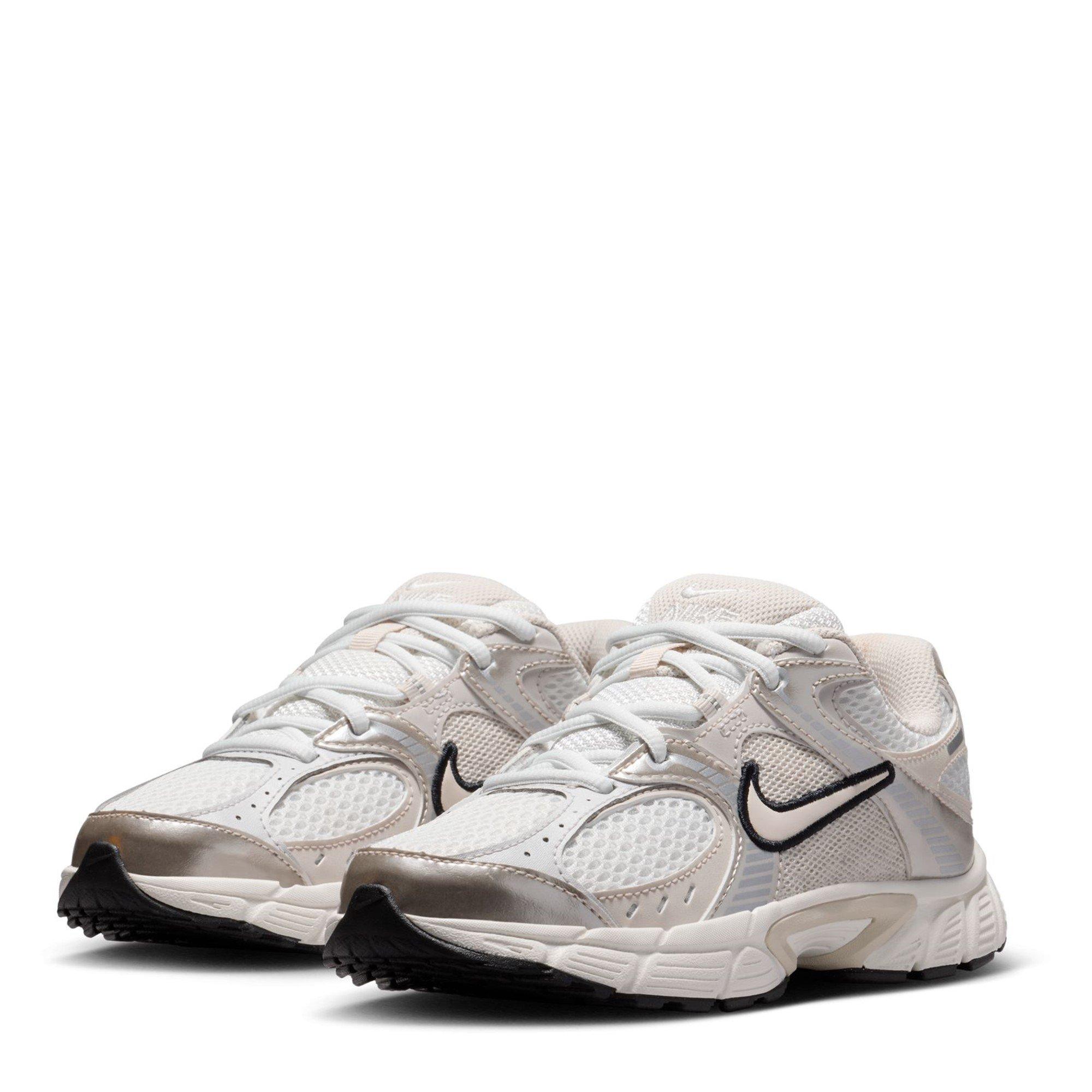 Wht/Sail - Nike - V5 RNR Shoes Juniors - 3
