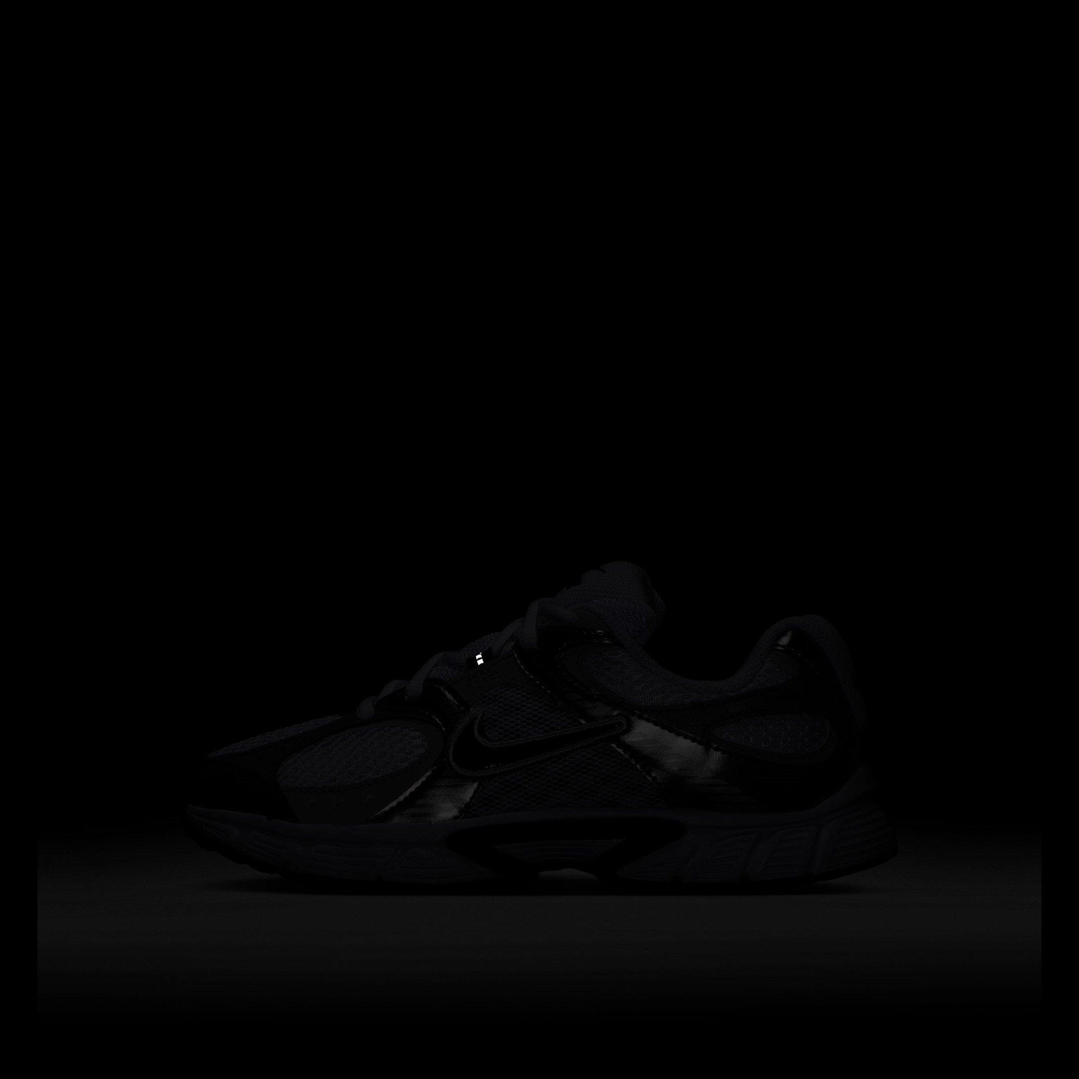 Wht/Blk/Grey - Nike - V5 RNR Shoes Juniors - 9