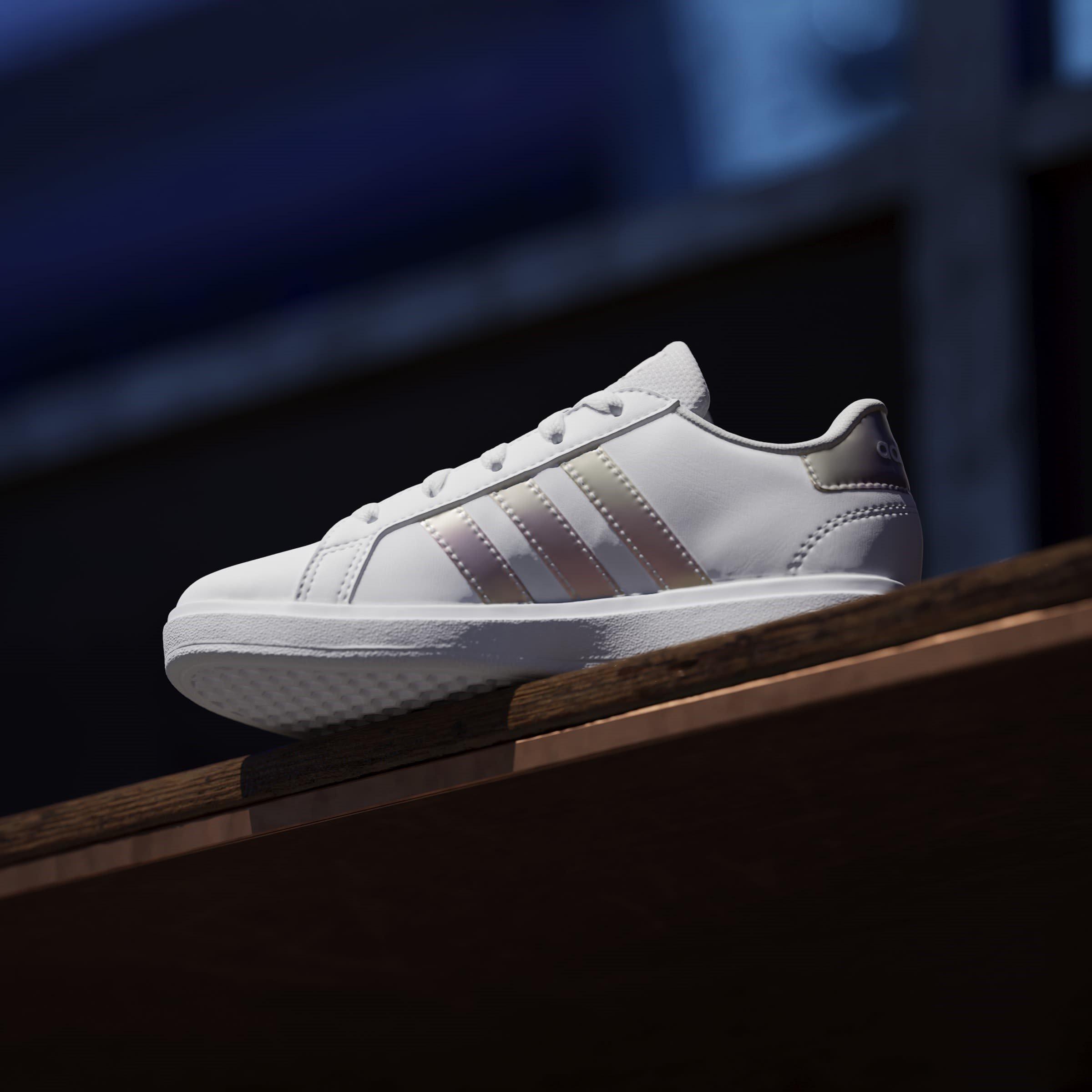 Weiß/Irides - adidas - Girls Grand Court Trainers - 14