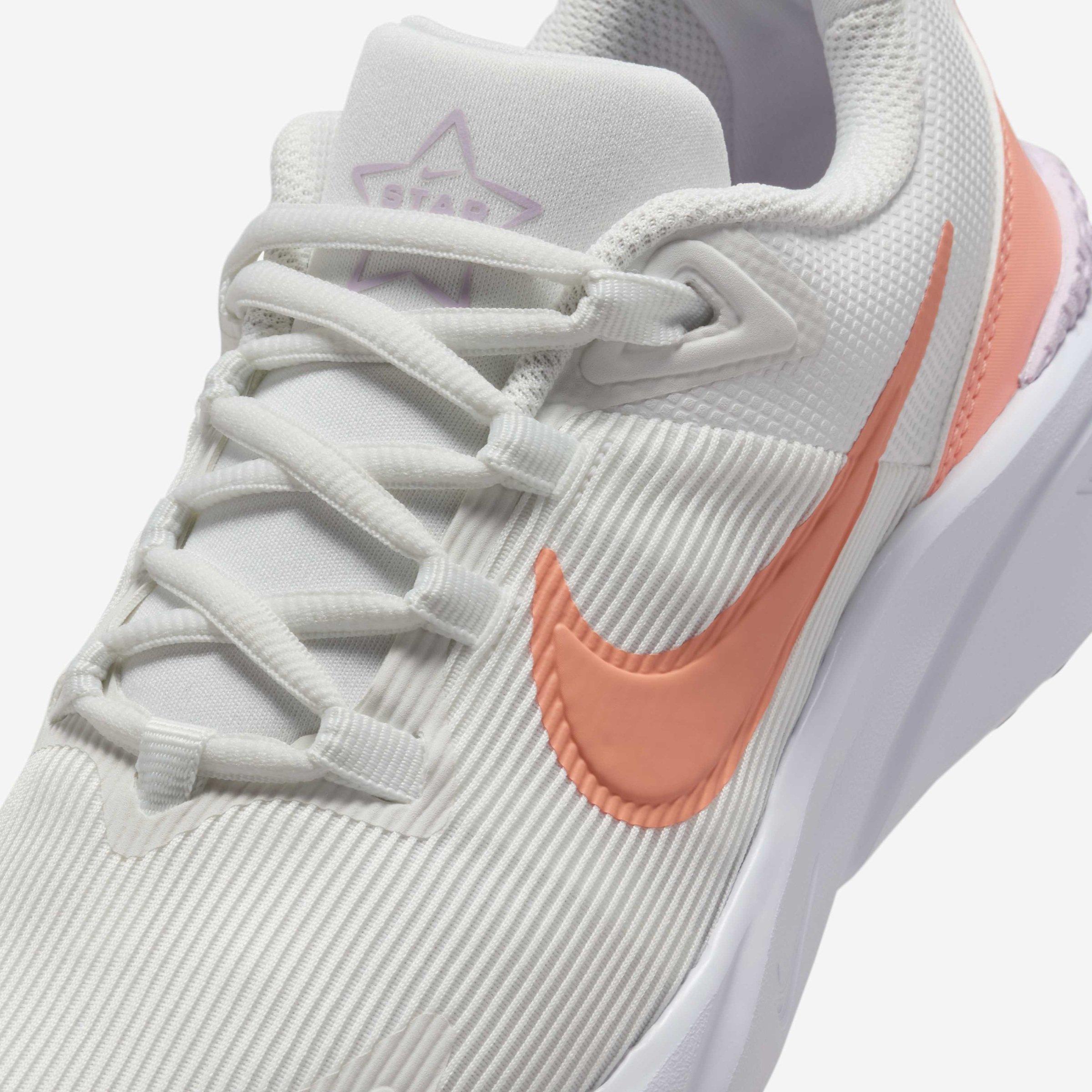 Gris/Abricot - Nike - Star Runner 4 Big Kids Road Running Shoes - 7