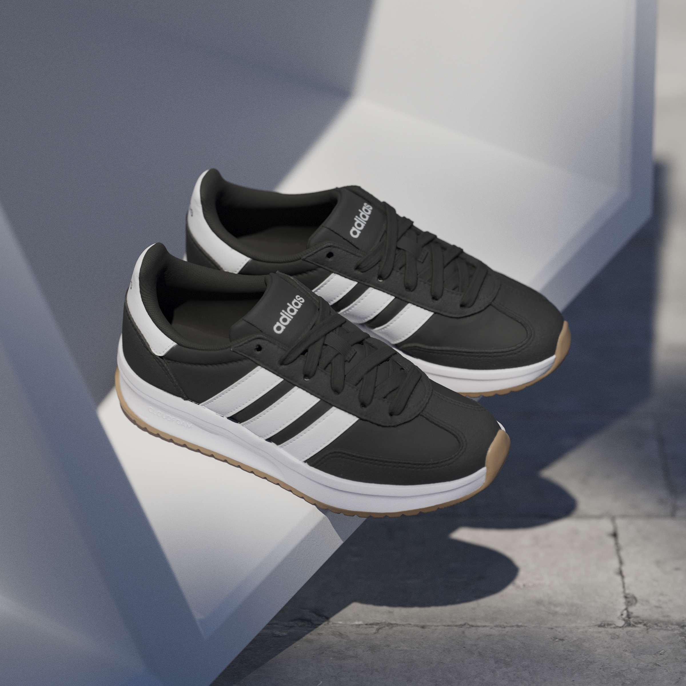 Noir/Blanc - adidas - Run 70s 2.0 Runners Girls - 12