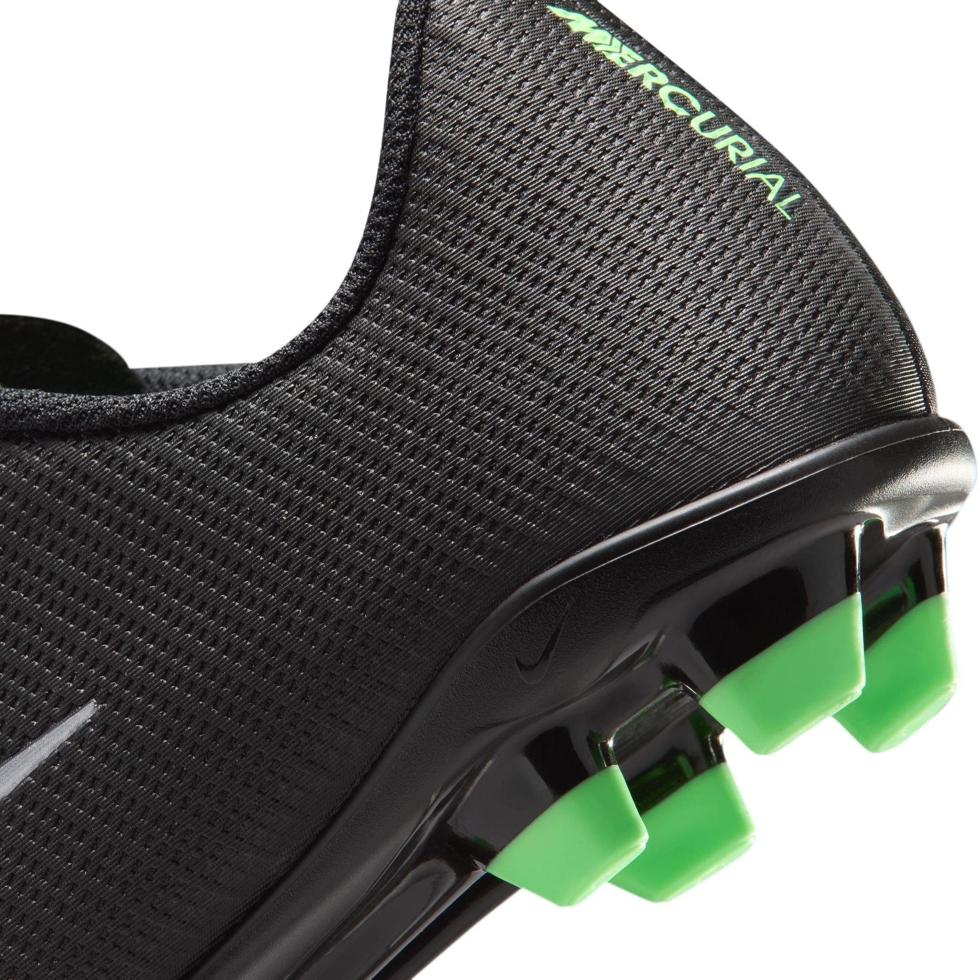 Black/Green - Nike - Unisex Kids' Vapor 17 Club Firm Ground Football Boots - 8