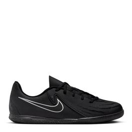 Nike Phantom GX 2 Club Juniors Indoor Court Football Boots.