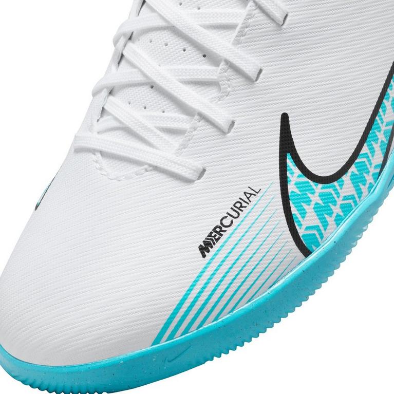 Nike | Jr. Mercurial Vapor 15 Club Juniors Indoor Football Boots ...