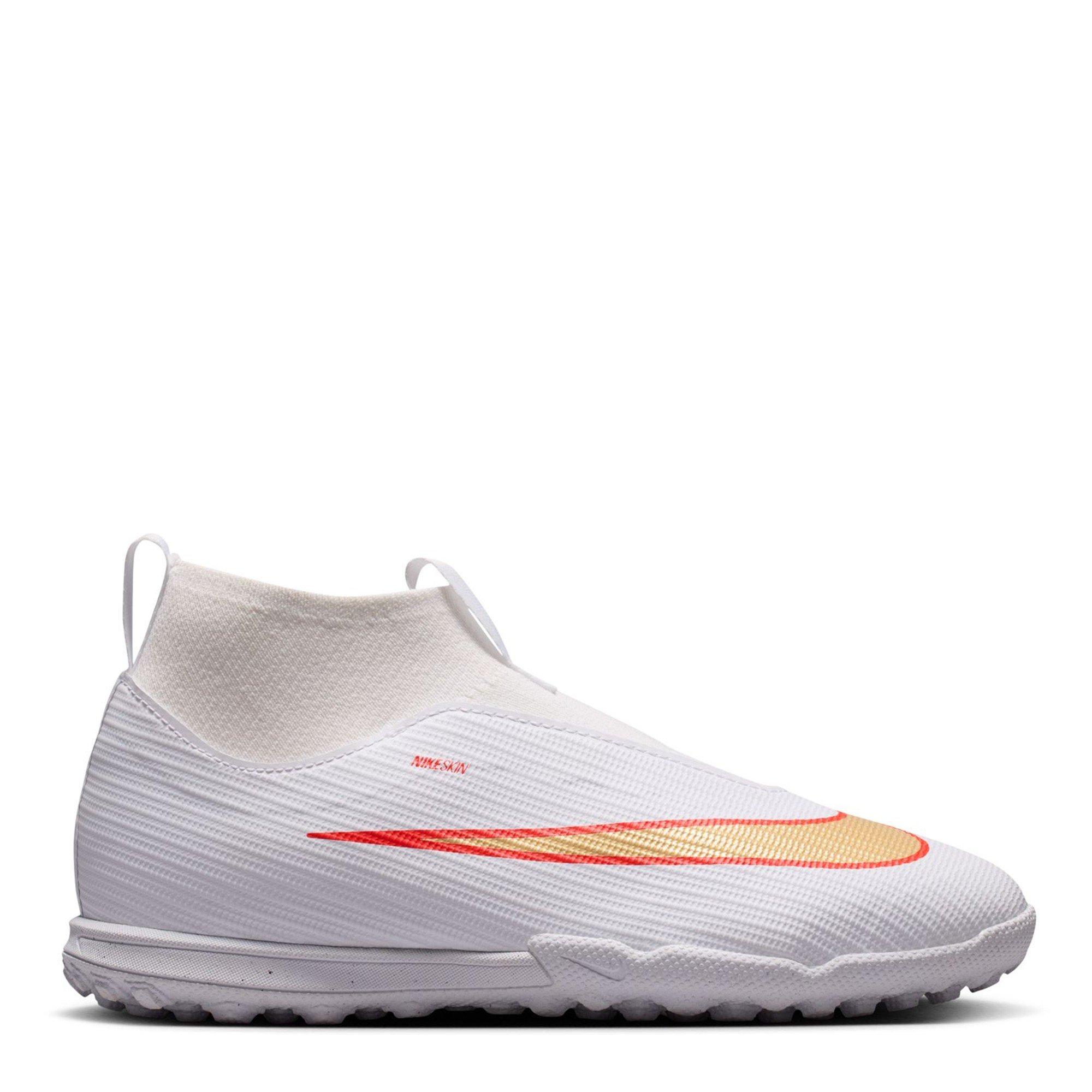 Nike Kids' Mercurial Academy Slim Fit Astro Turf Football Boot