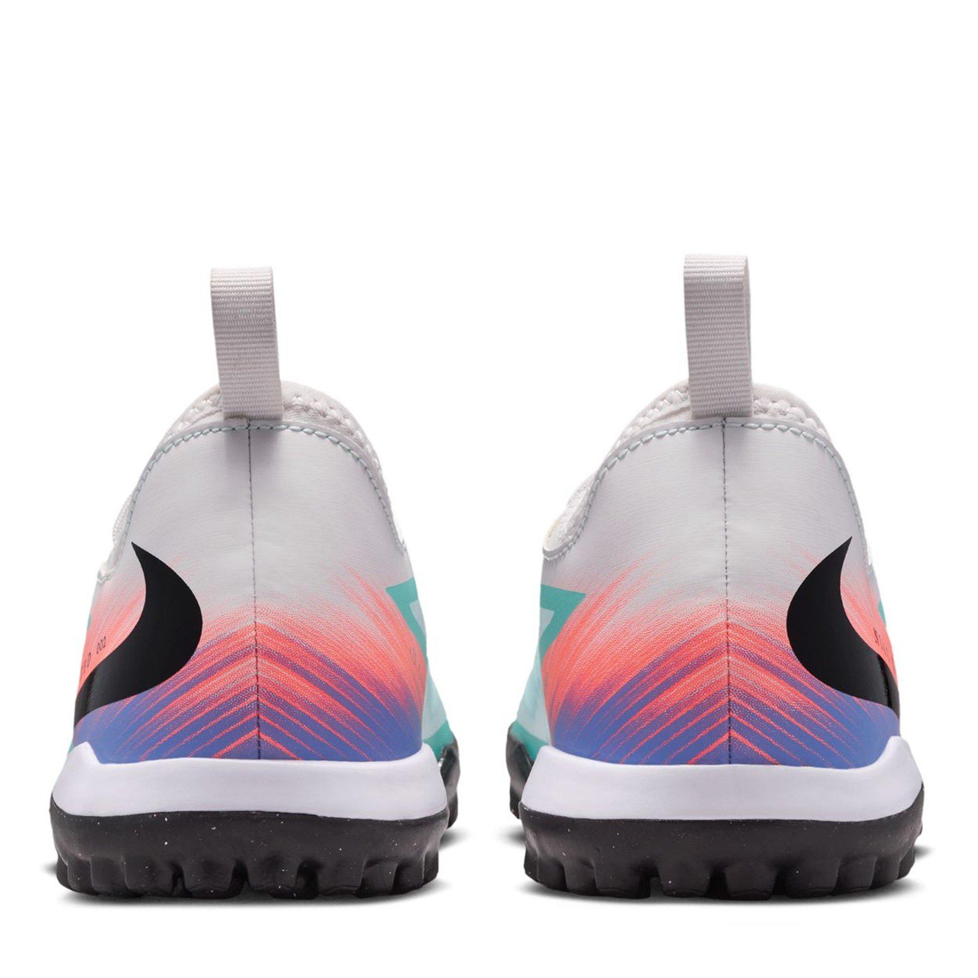 Pistachio/Ora - Nike - Phntm6 Low Tf Jn99 - 5