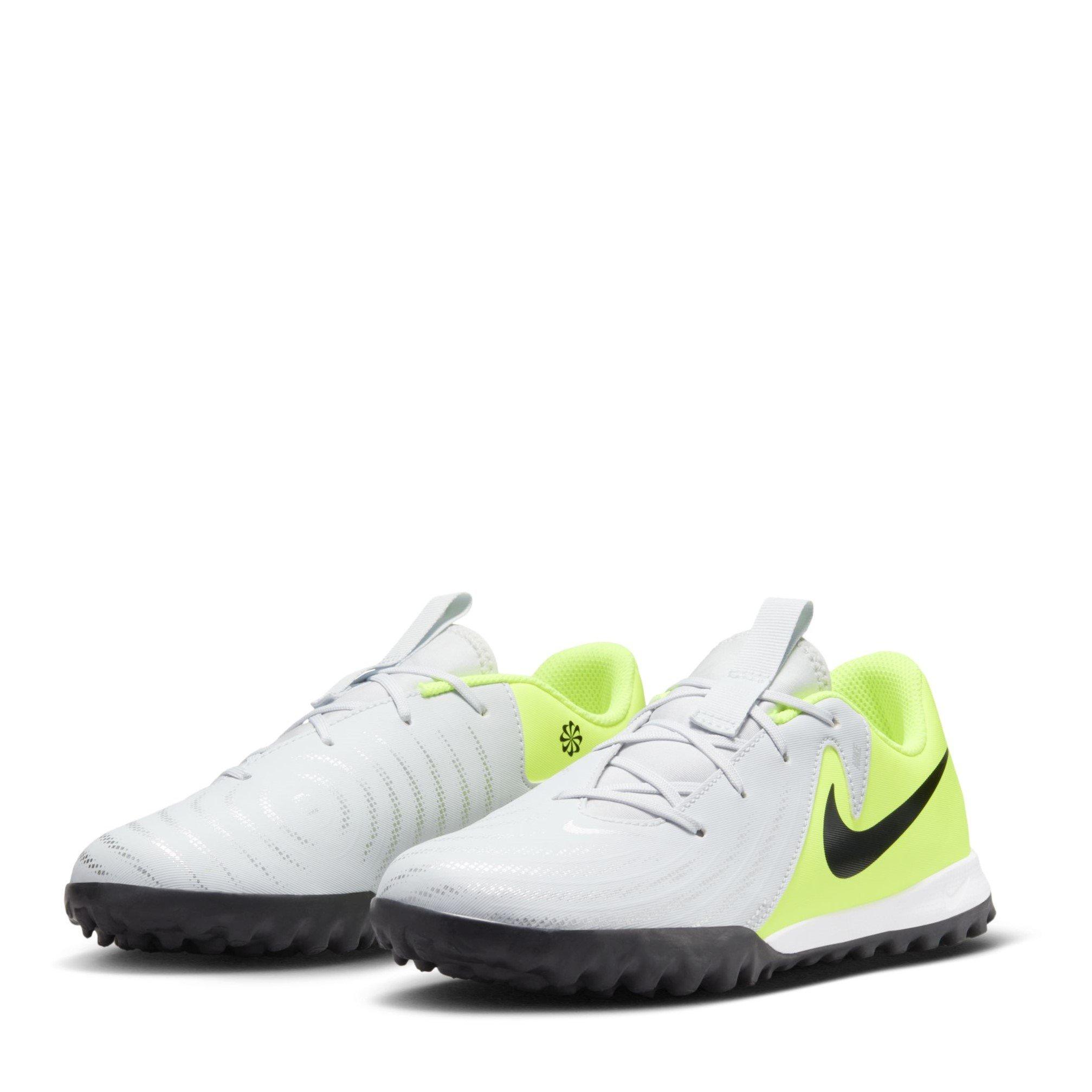 Zilver/Volt - Nike - Phantom GX II Academy Juniors Astro Turf Football Boots - 4