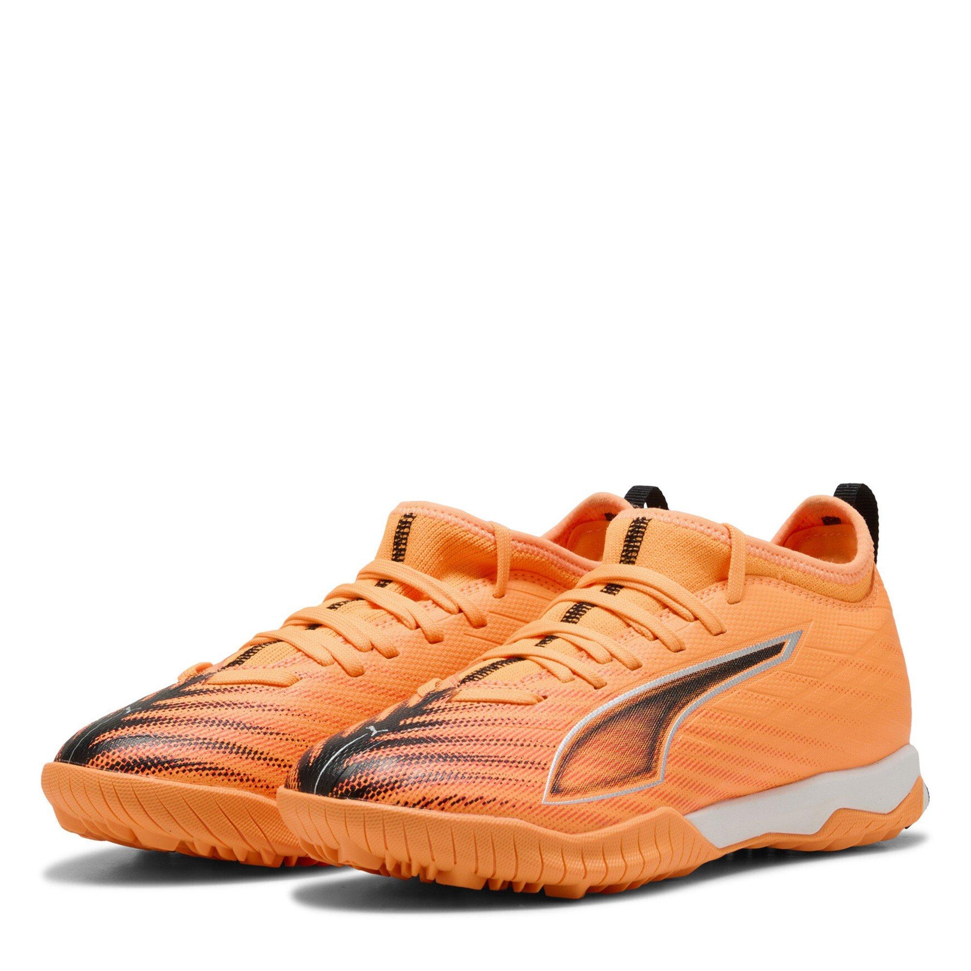 Puma Unisex Kids' Ultra 6 Match TT Mid Astro Turf Football Boots