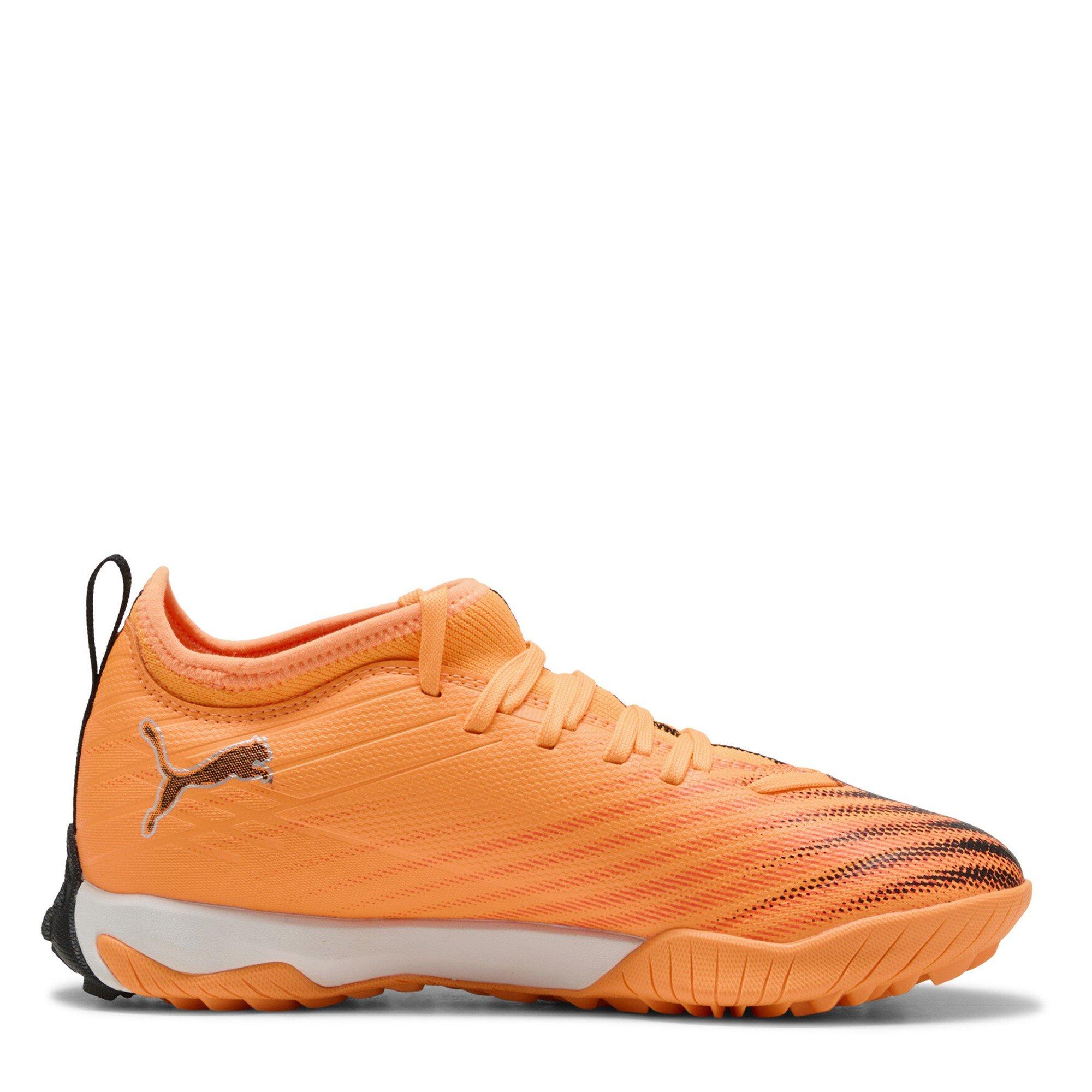 HtFr-Blk-GlwRd - Puma - Unisex Kids' Ultra 6 Match TT Mid Astro Turf Football Boots - 4