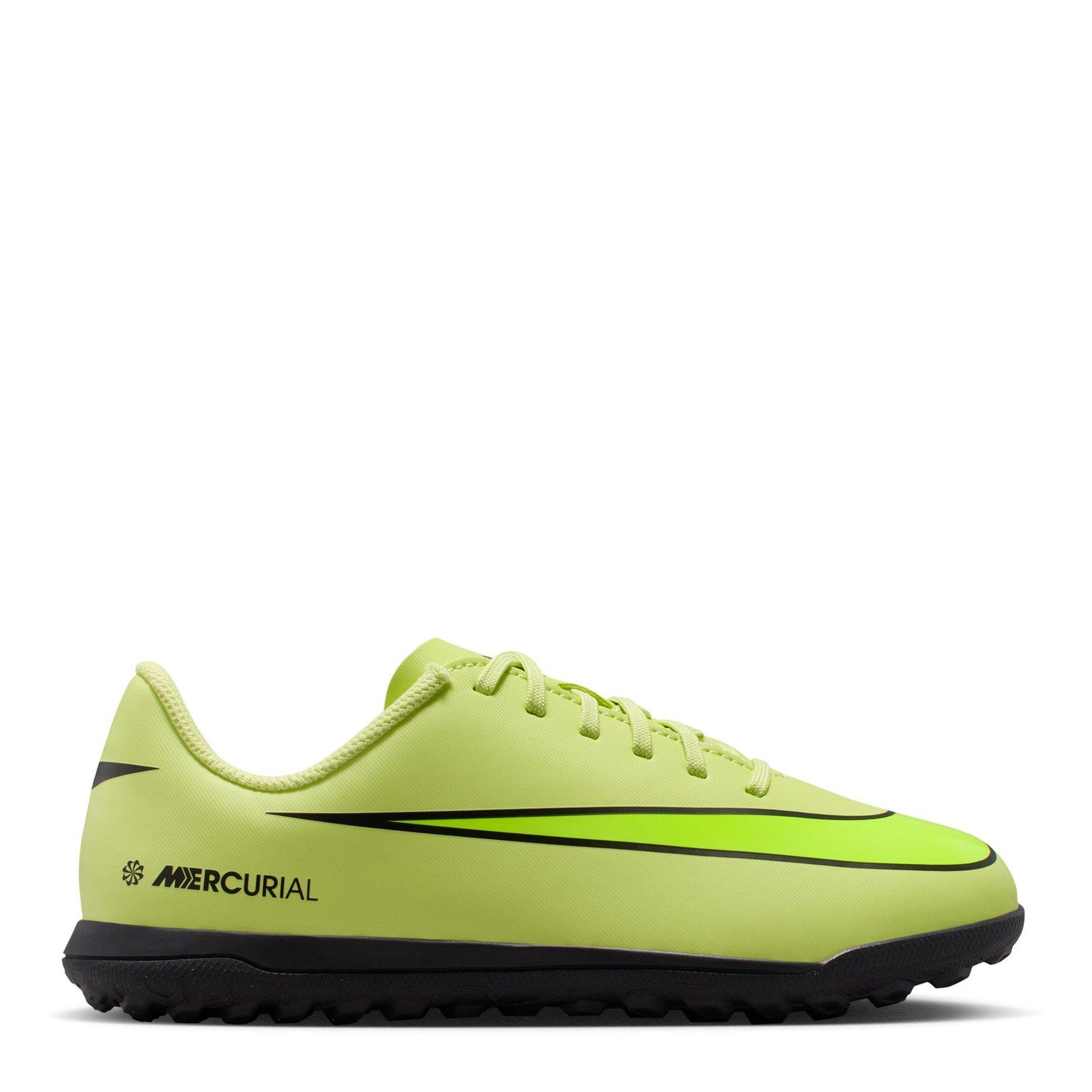 Nike Boys Mercurial Vapor 16 Club Juniors Astro Turf Football Boots - Volt/Crimson - 2 (34)