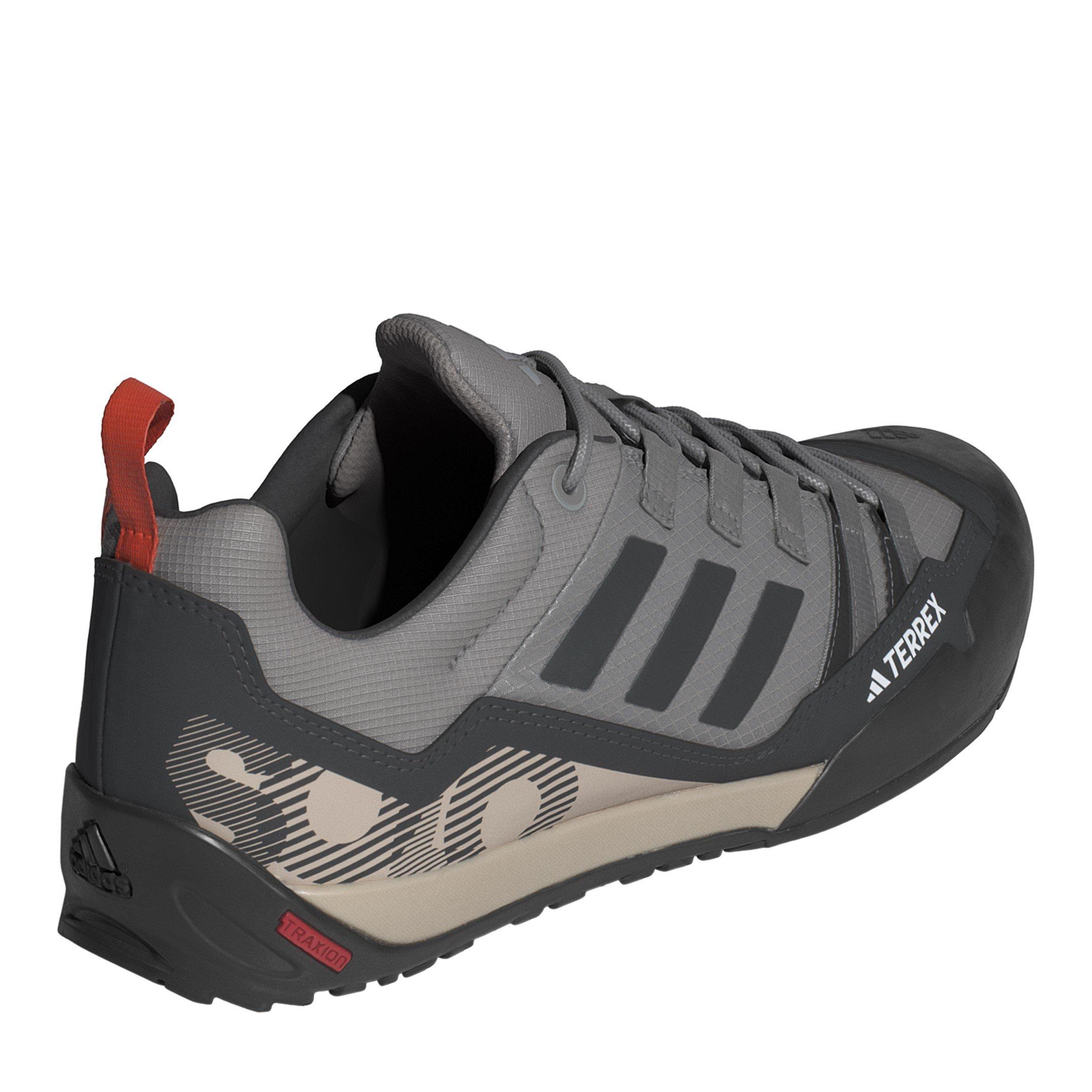 Grigio Solido/Carb - adidas - Kids Terrex Swift Solo Non Waterproof Hiking Boots - 4