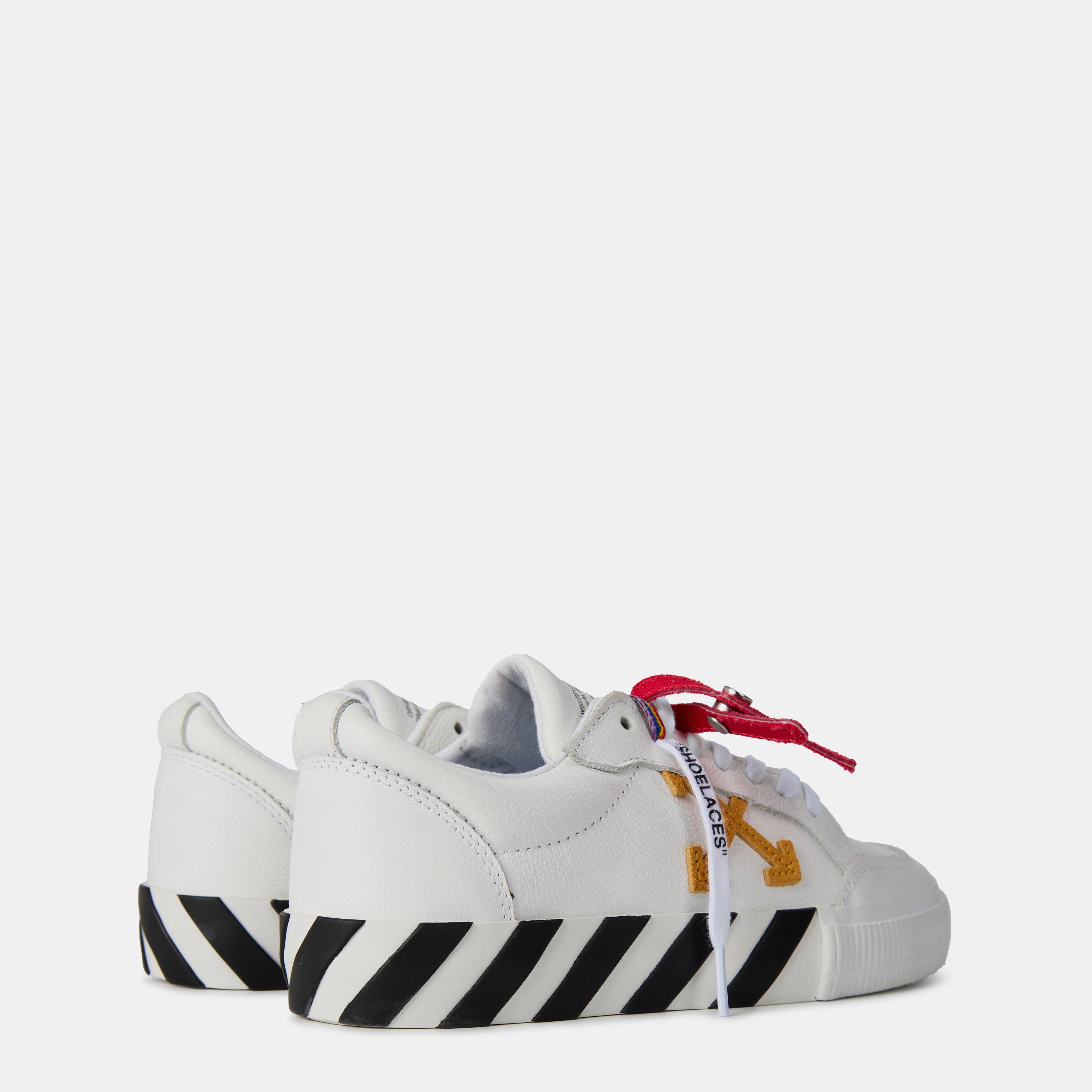White 10116 - Off White - Kids Vulcanised Low Top Trainers, Chunky Rubber Sole - 4