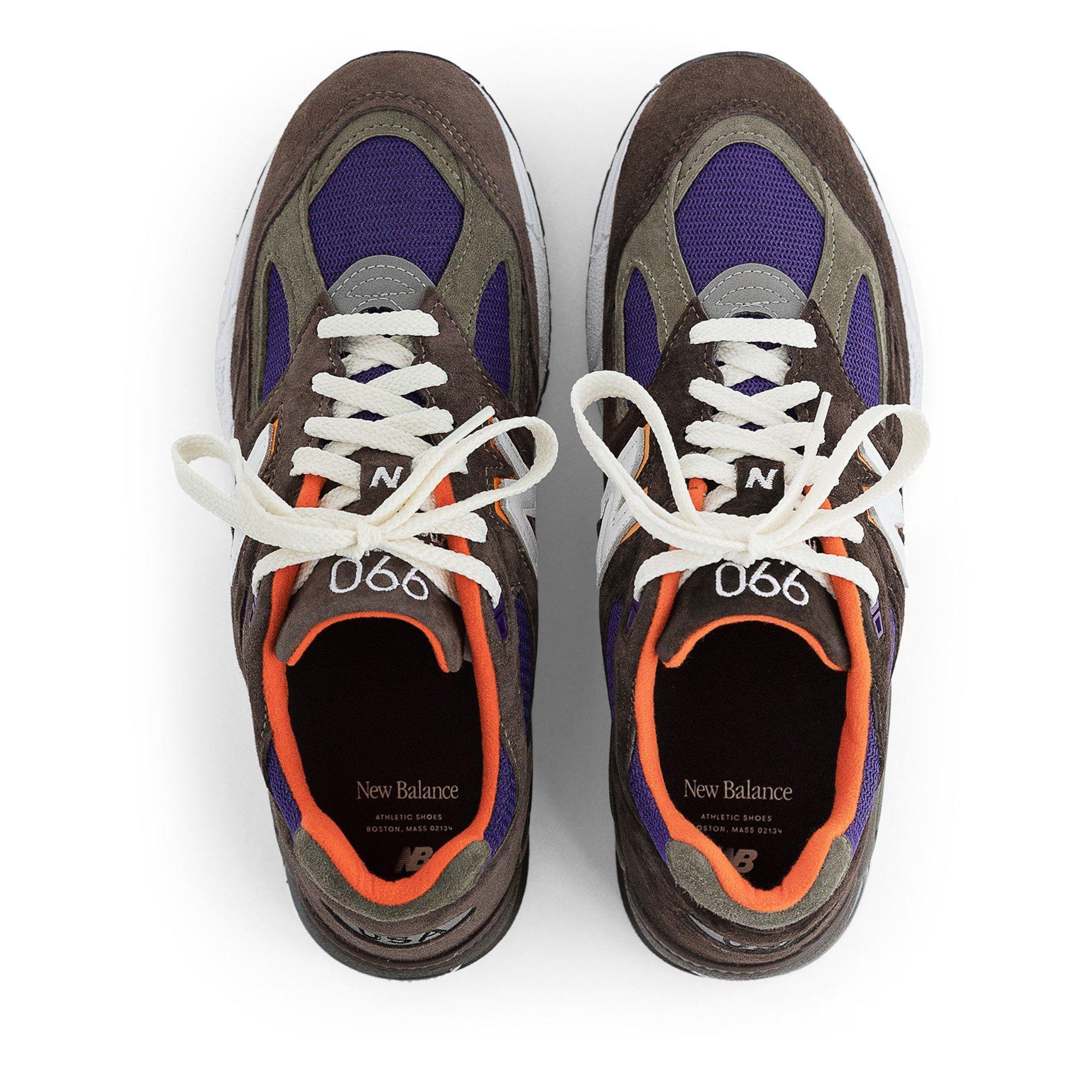 Brown - New Balance - New Balance Mr990v2 D 05 - 2