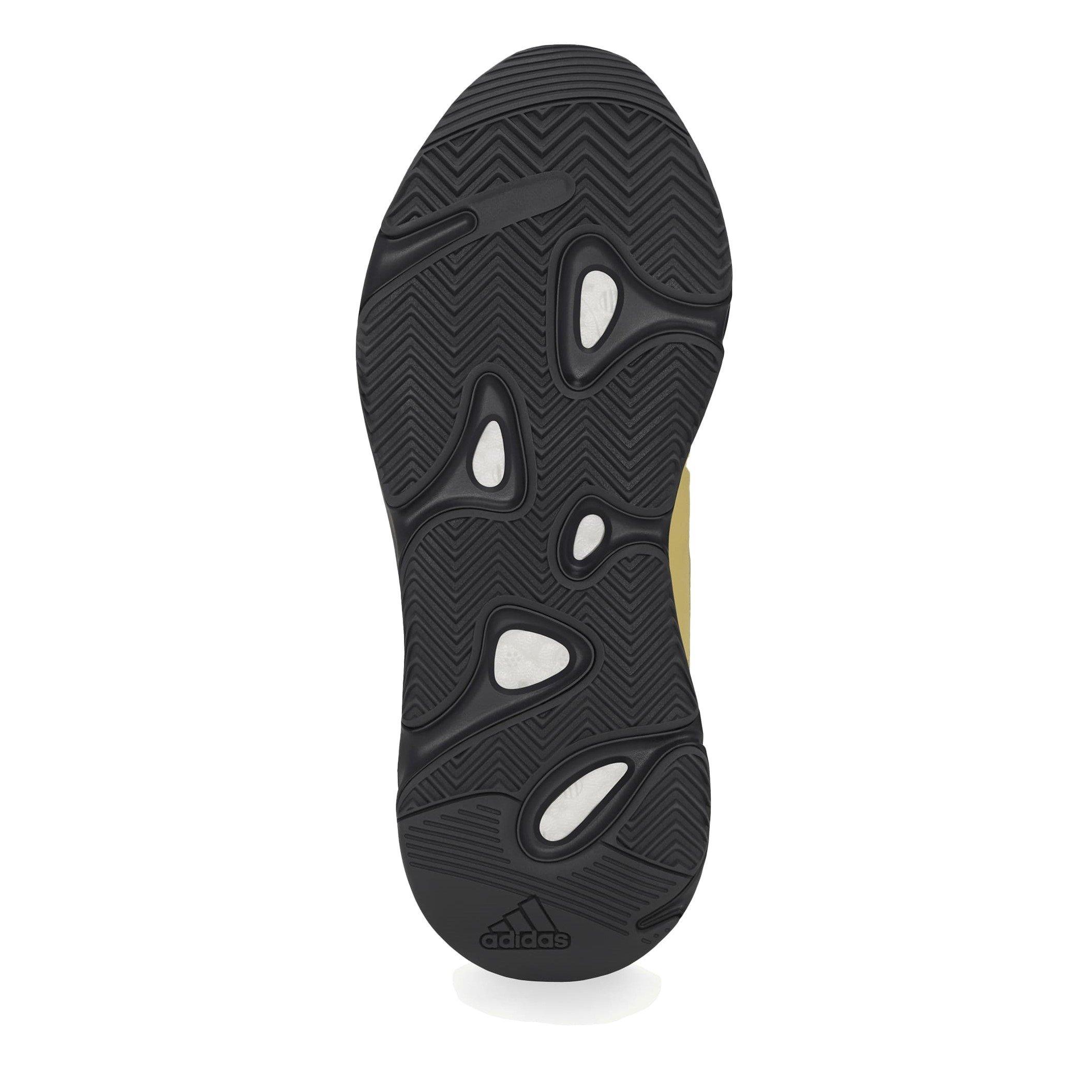 Med - Yeezy - 700 Mnvn Sustainable Sneakers - 4