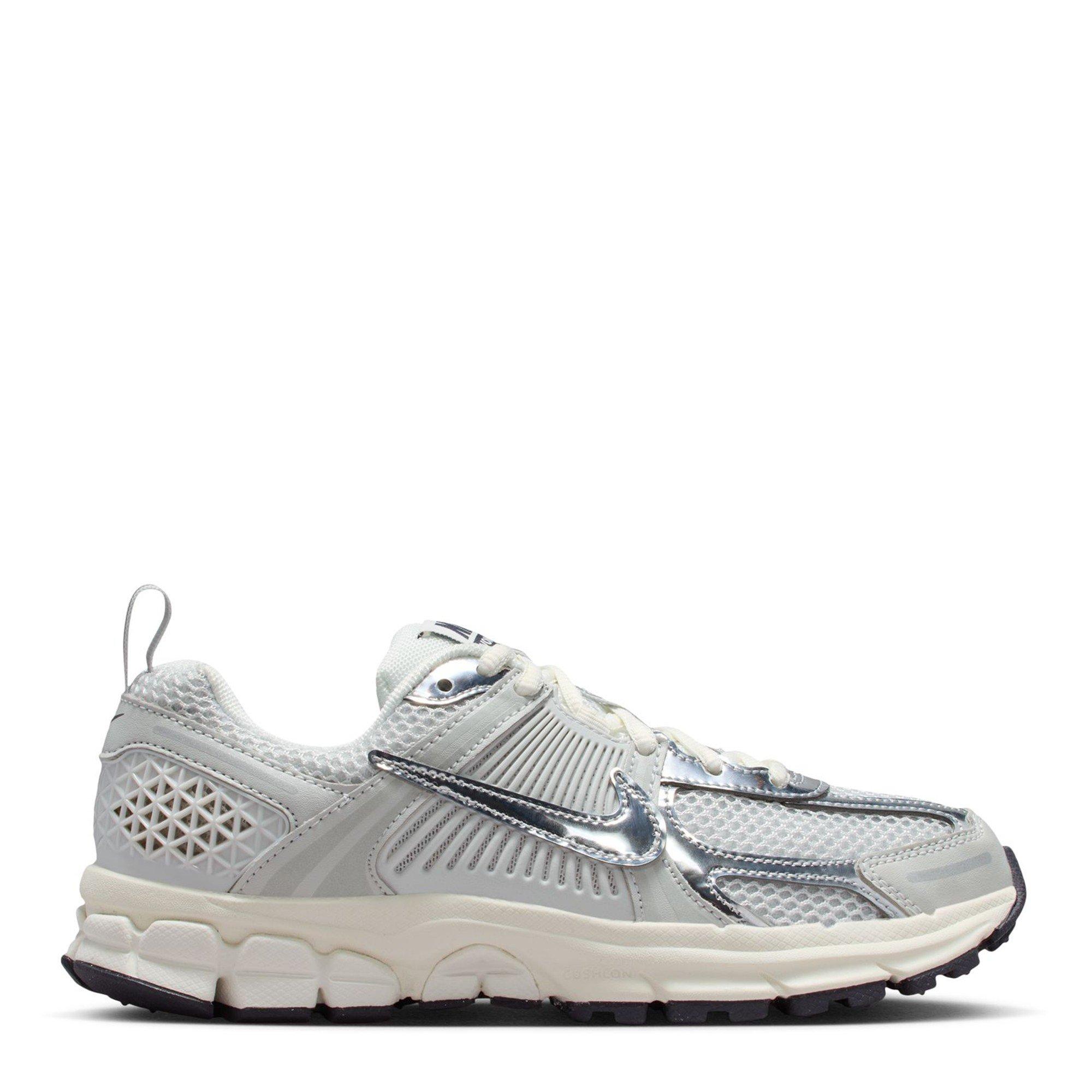 Dust/Chrome - Nike - Nike Vomero 5 Jn64 - 1