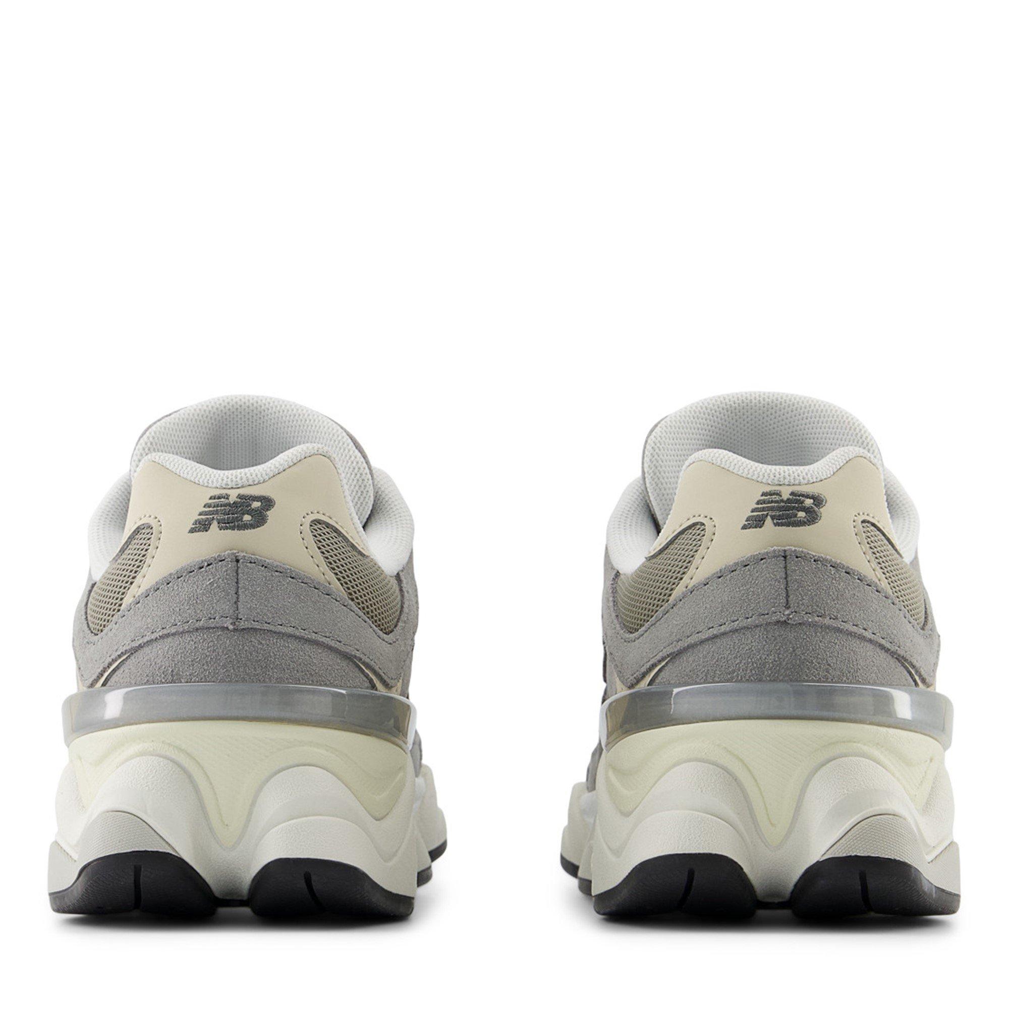 Grey/Beige - New Balance - 9060 Trainers Juniors - 5