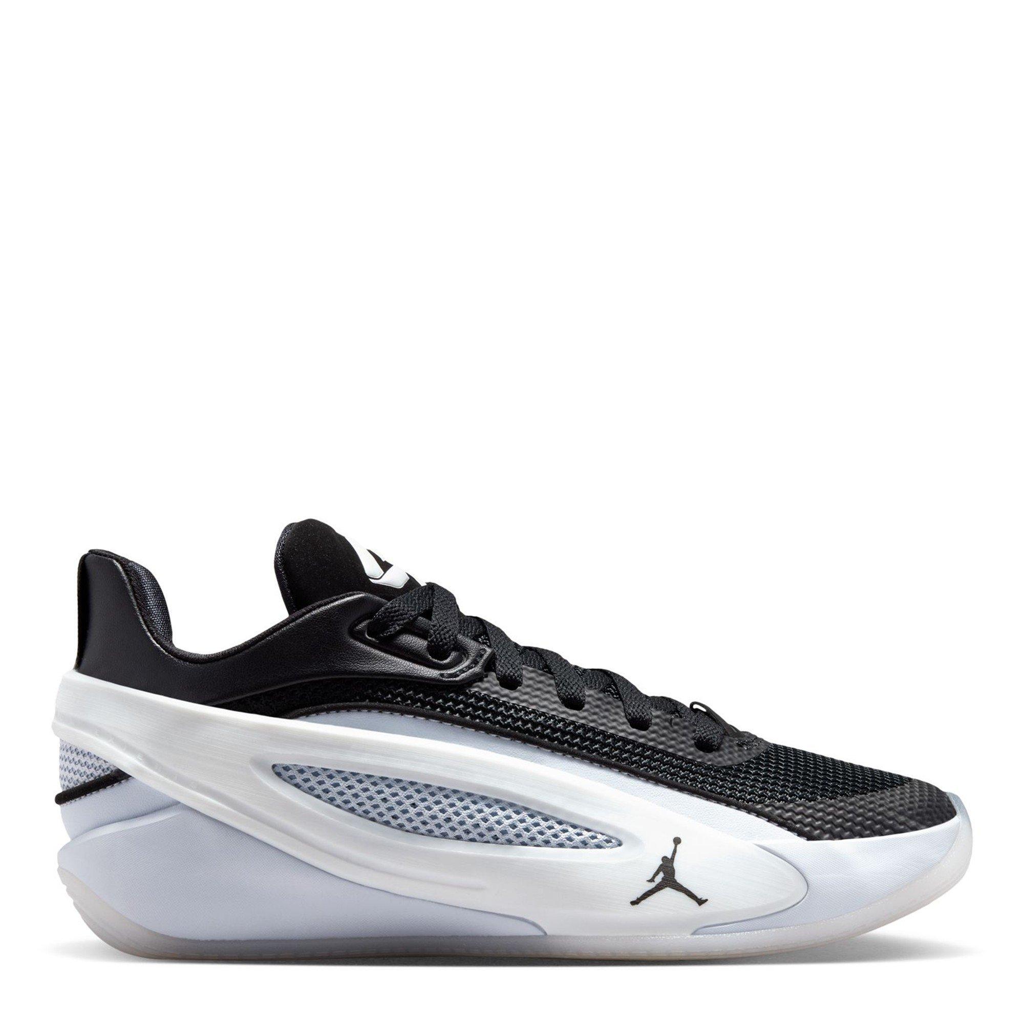 Air Jordan Boys Kids' Basketball Trainers - Black/White - 4 (36.5)