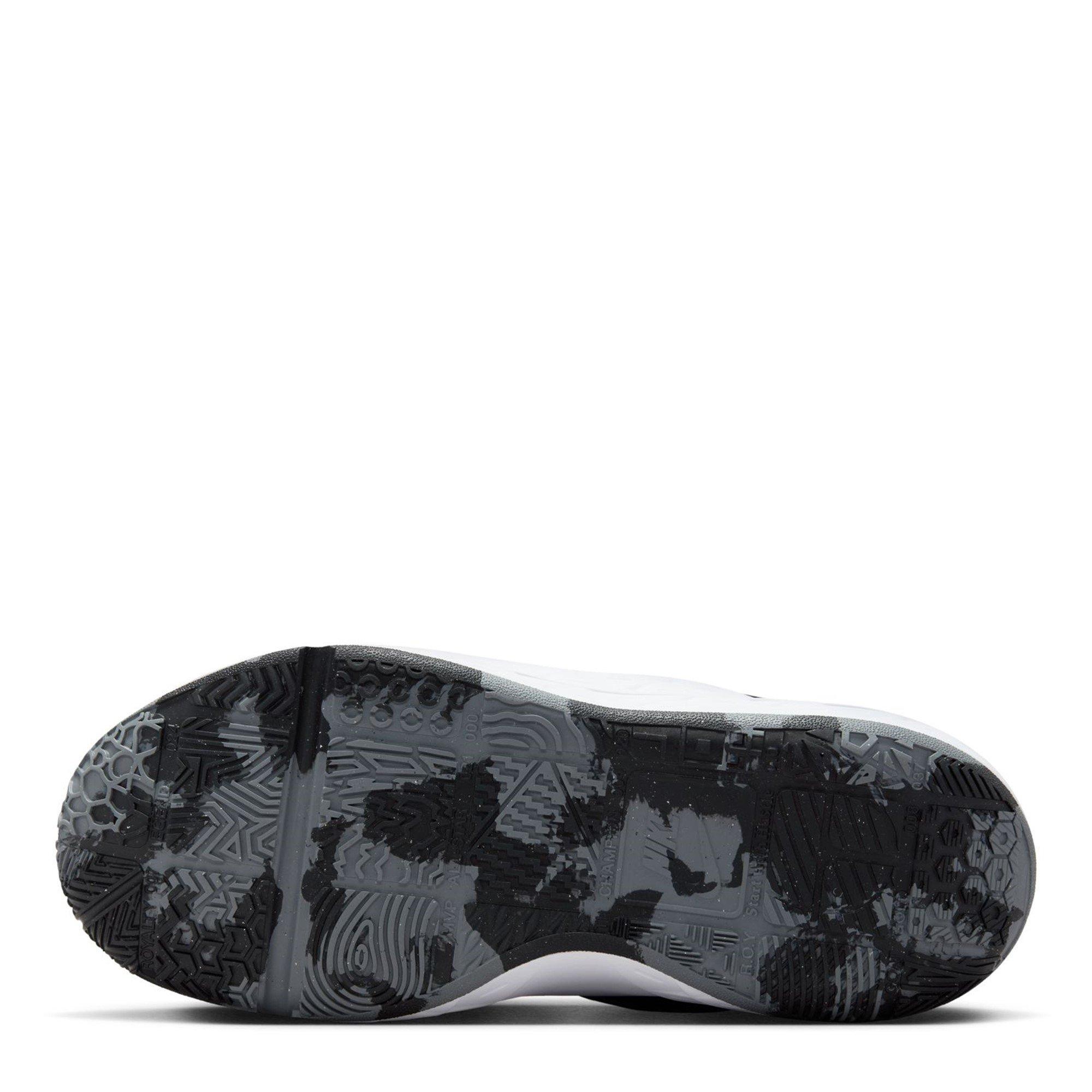 Zwart/Wit - Nike - Team Hustle D 12 Kids Basketball Shoes - 3