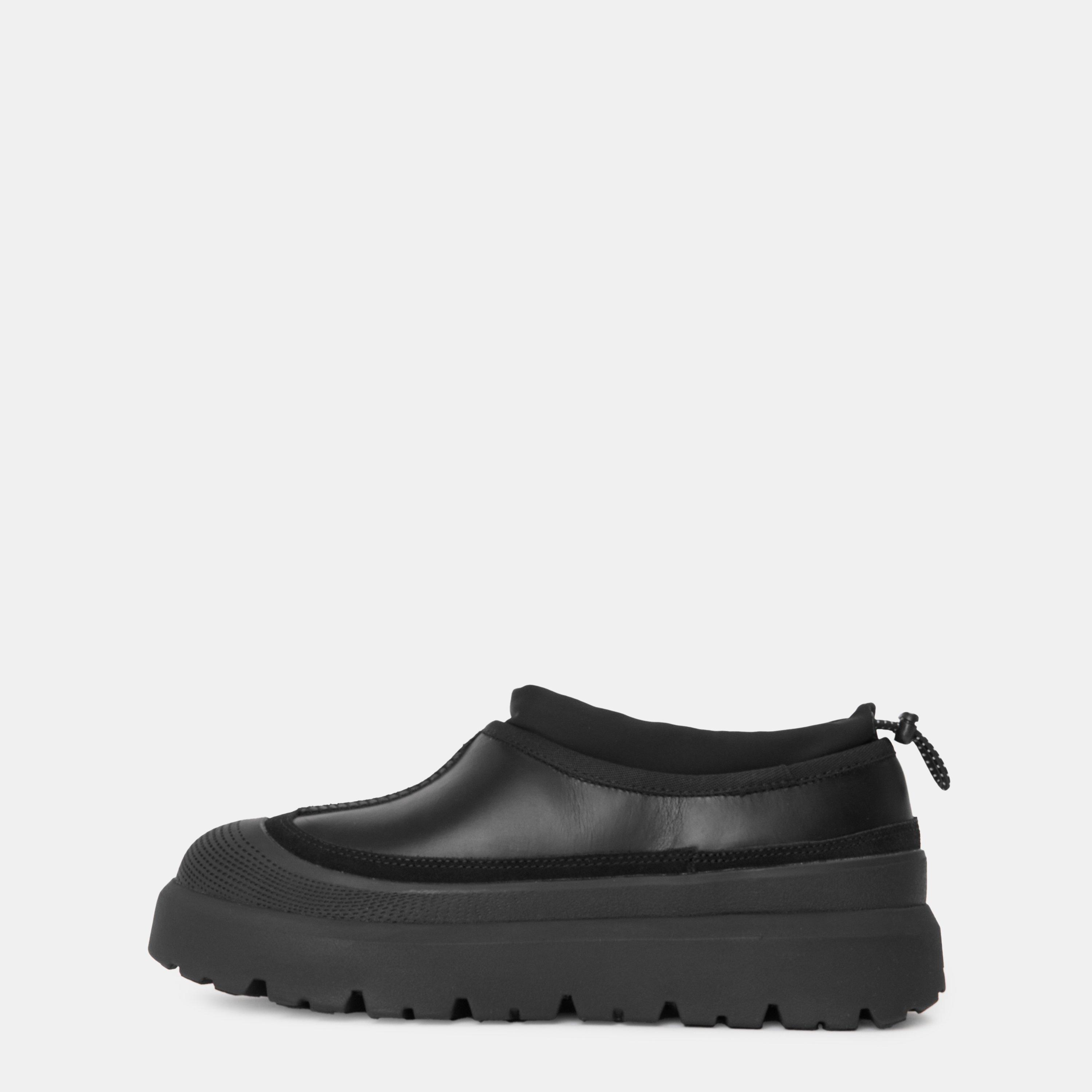 Black/Black - Ugg - Tasman Weather Hybrid - 2