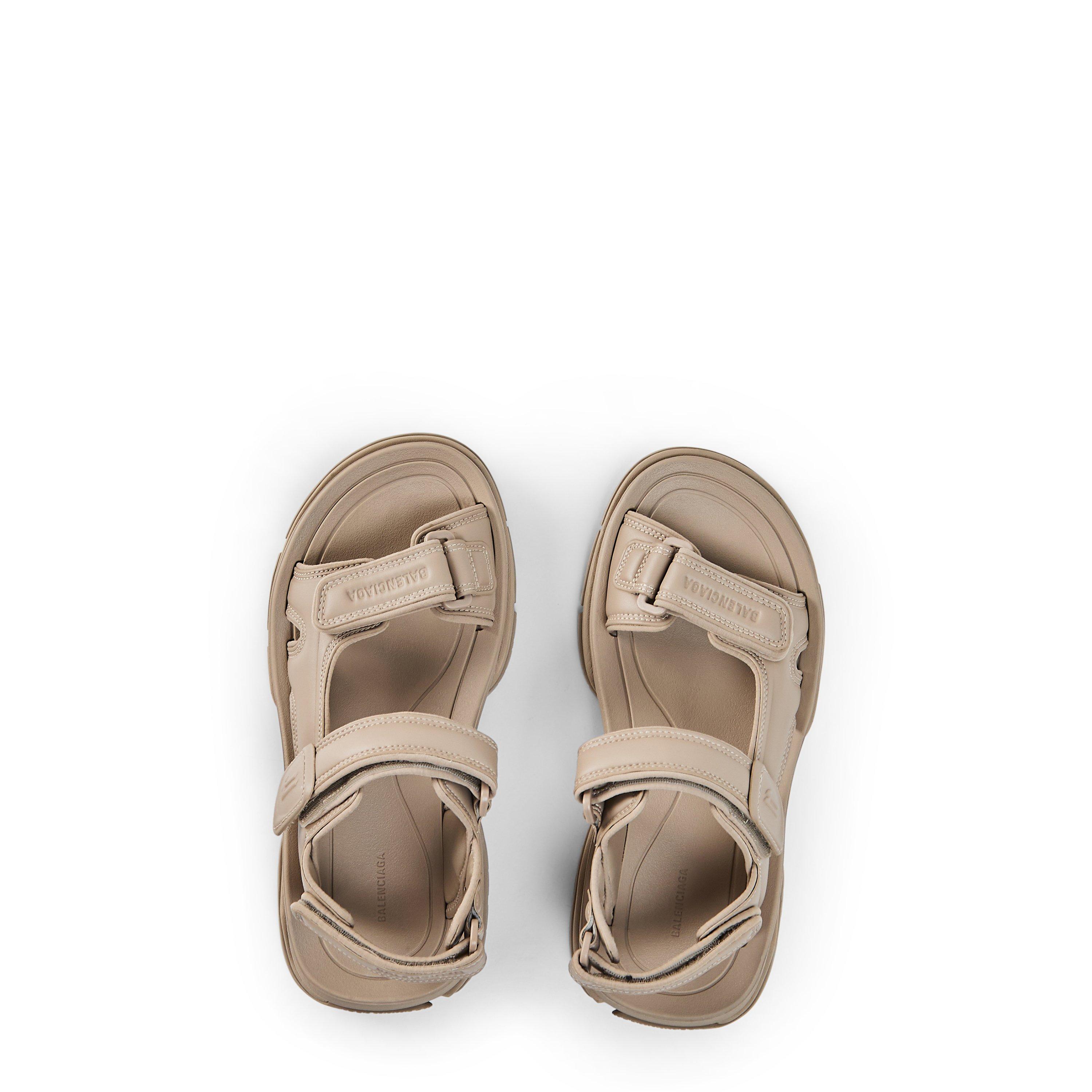 新品★ BALENCIAGA TOURIST SANDAL Balenciaga | Tourist Sandals | Fisherman Sandals | Cruise Fashion