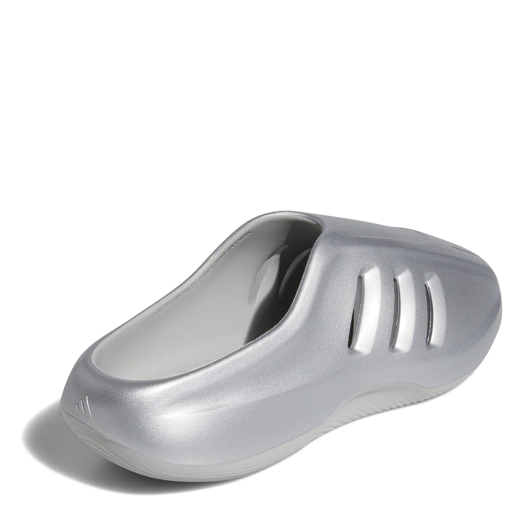 Srebrna metalna. - adidas - Men's Adifom Infinity Mule Slippers - 4