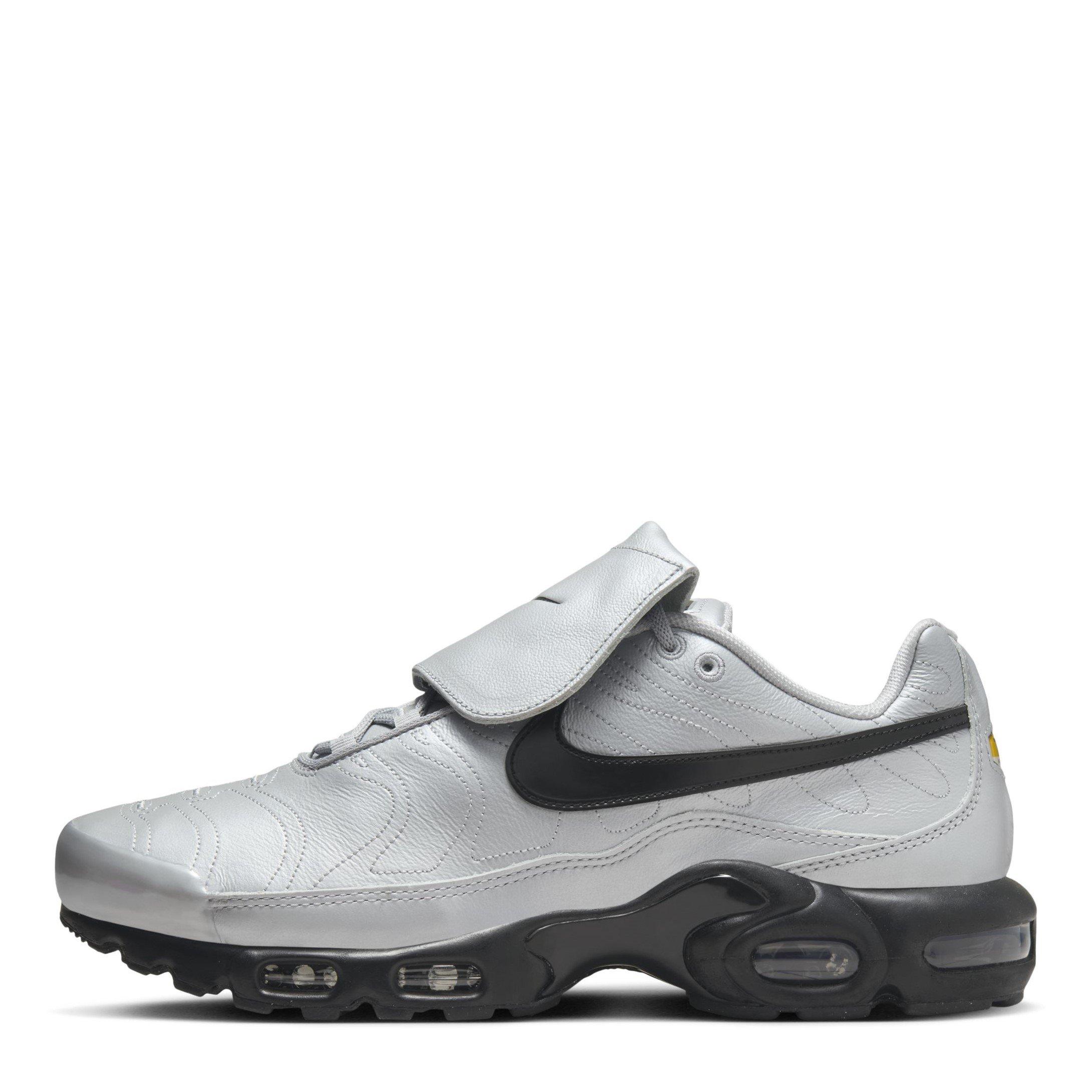 Wolf Grey - Nike - Air Max Plus Tiempo Trainers - 2