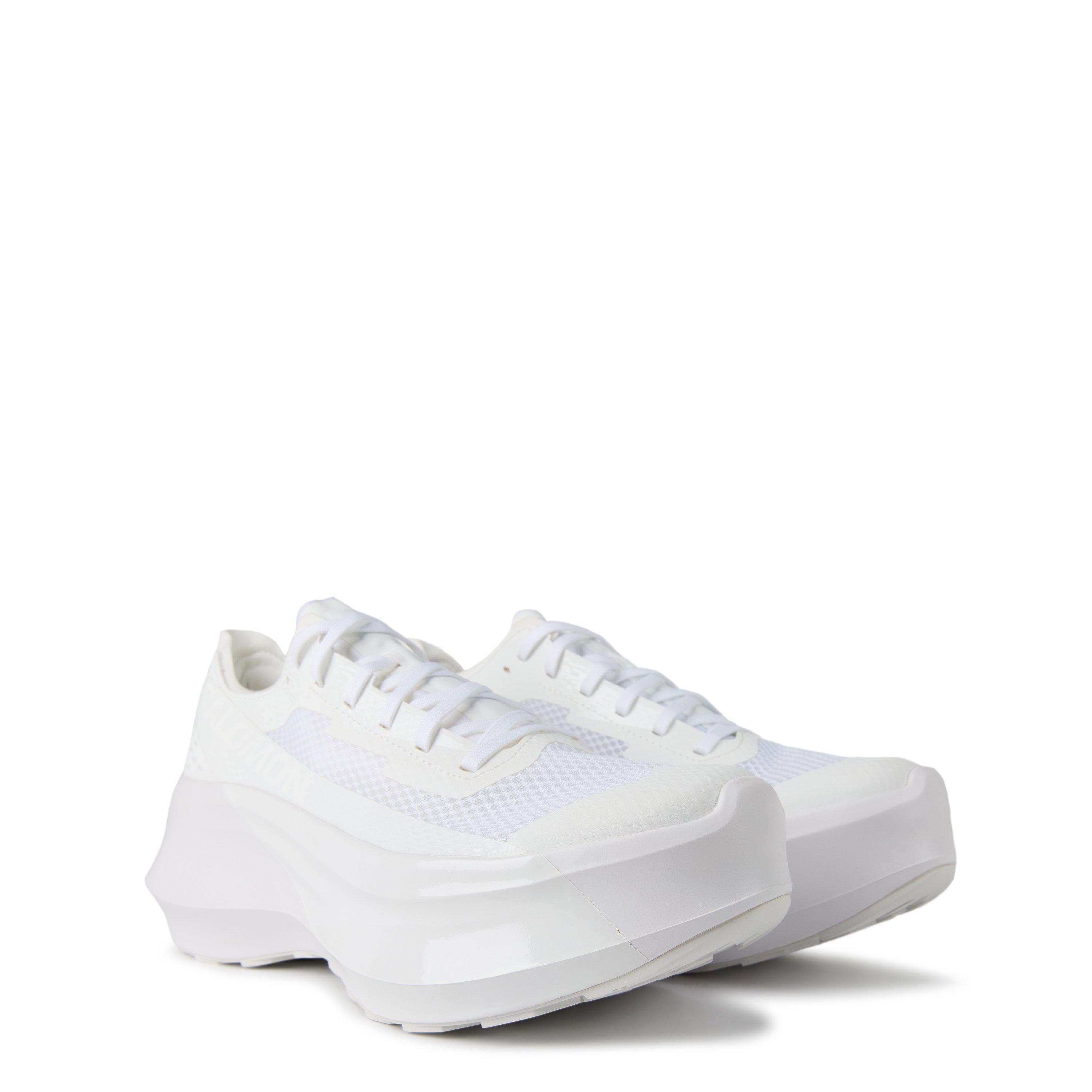 White - Comme des Garcons Shirt - X Salomon Phantasm Platform Trainers - 4