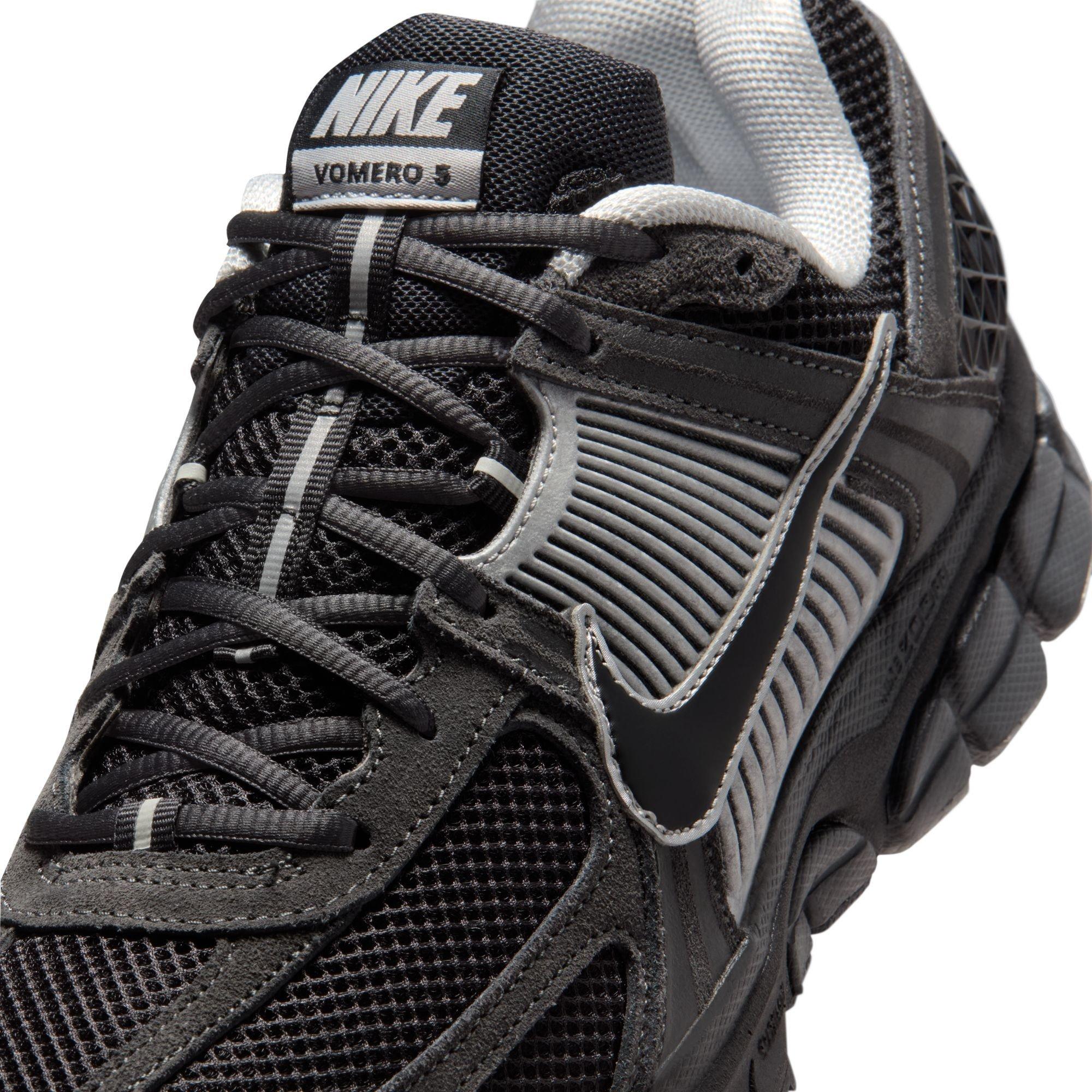 Black/Silver - Nike - Zoom Vomero 5 Trainers - 7