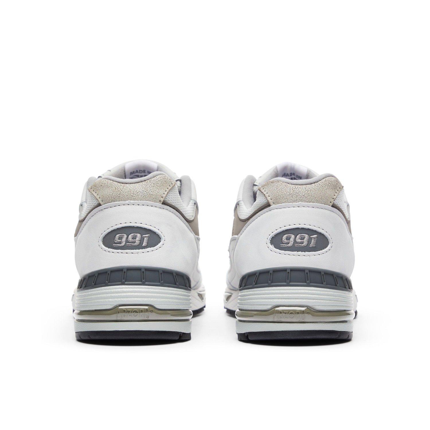 Dawn Blue - New Balance - Men's Made in UK Low-Top Trainers - 6