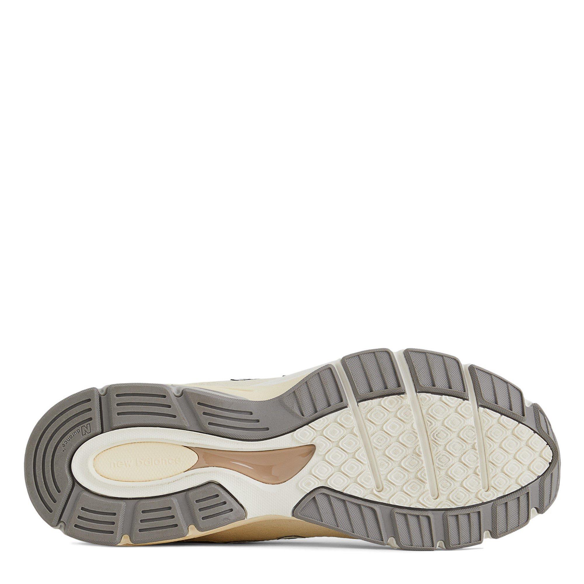 Limestone - New Balance - Unisex Adults Made in USA 990v4 Low-Top Trainers - 5