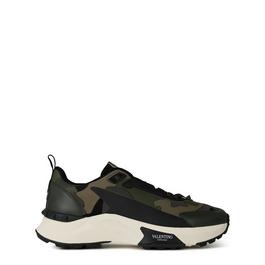 Valentino Garavani True Act Low Sneakers